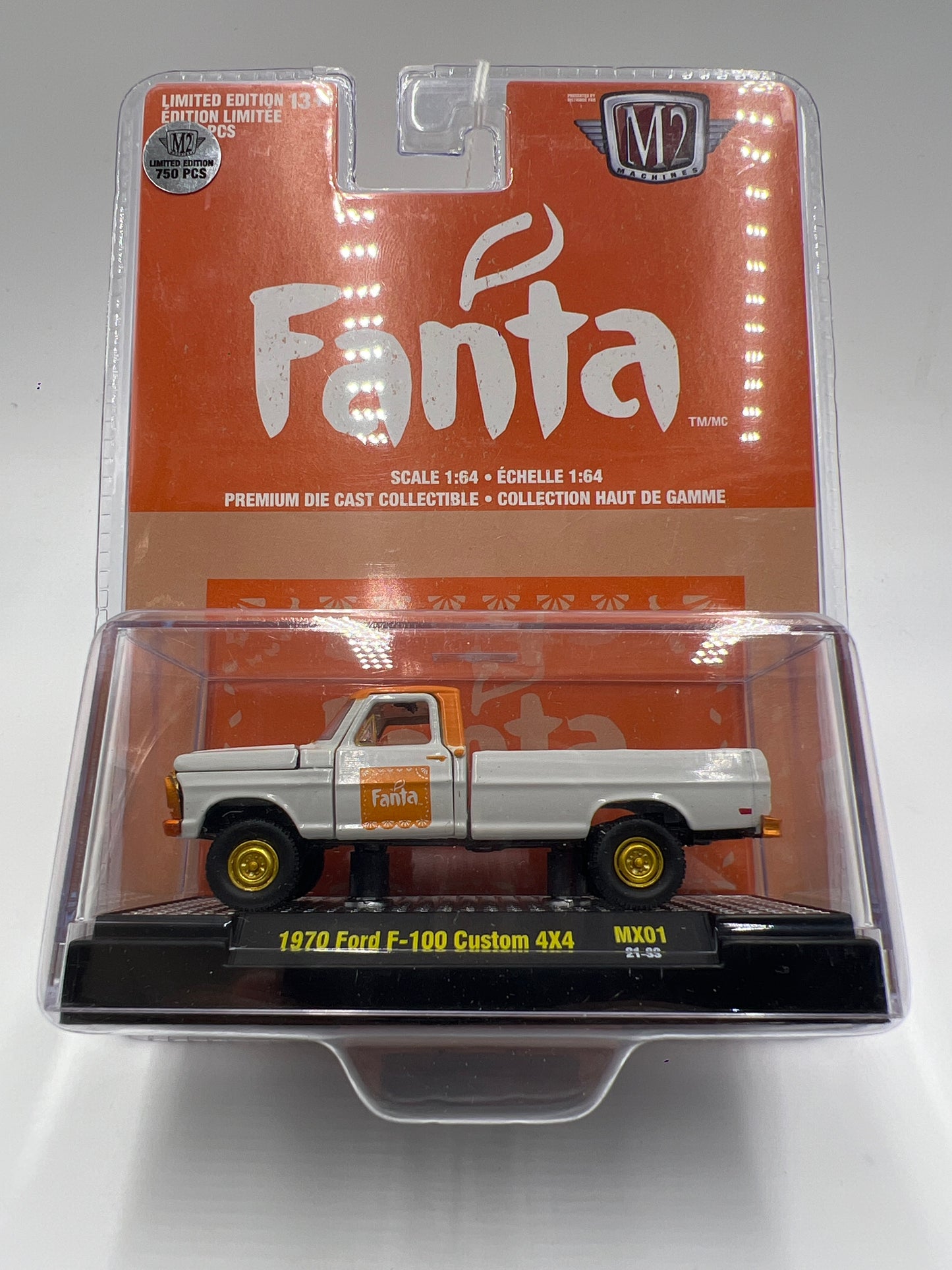 M2 Machines Fanta CHASE 1970 Ford F-100 Custom 4x4 MX01