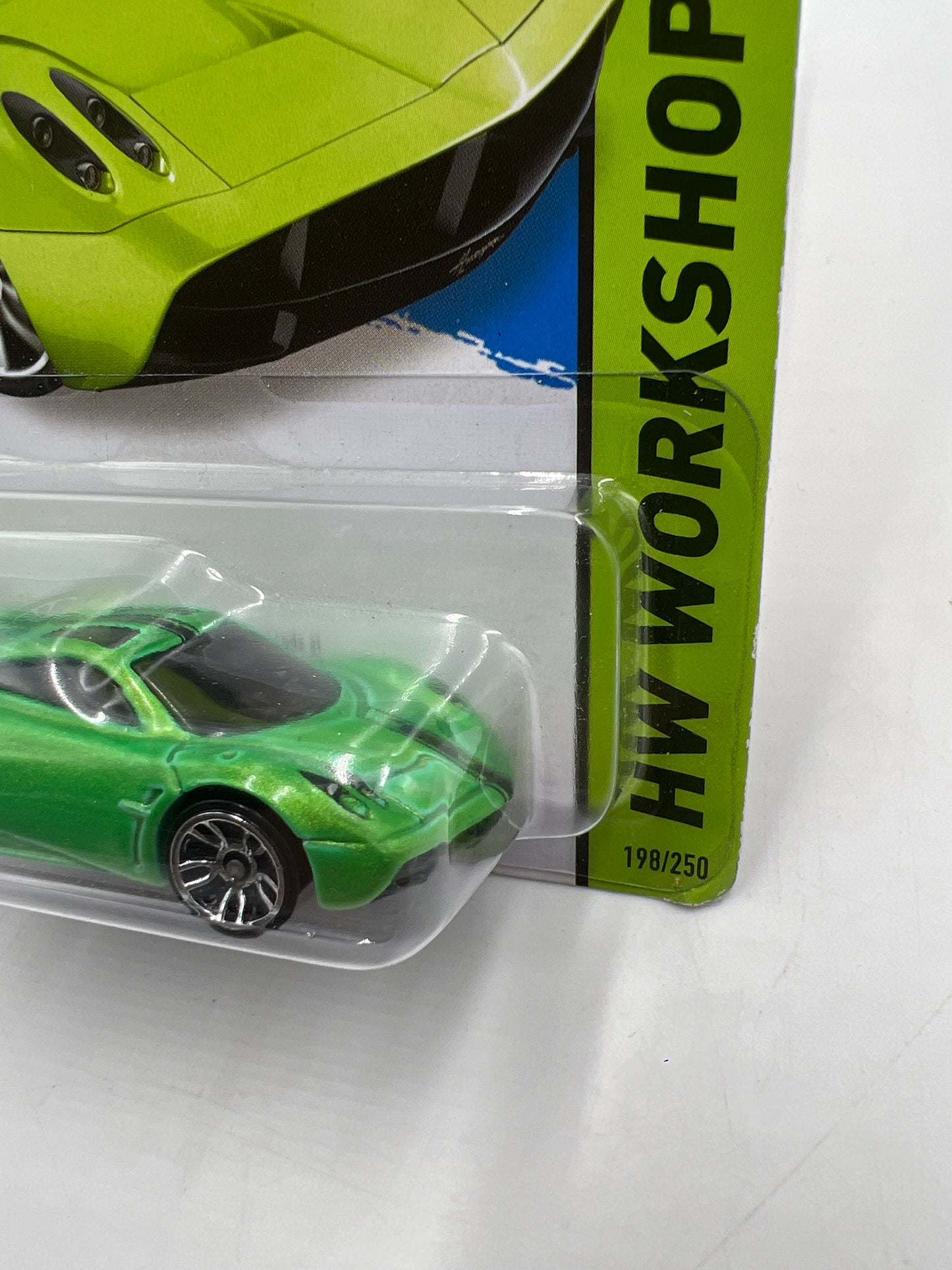 2014 Hot Wheels Workshop #198 Pagani Huayra Green 104E