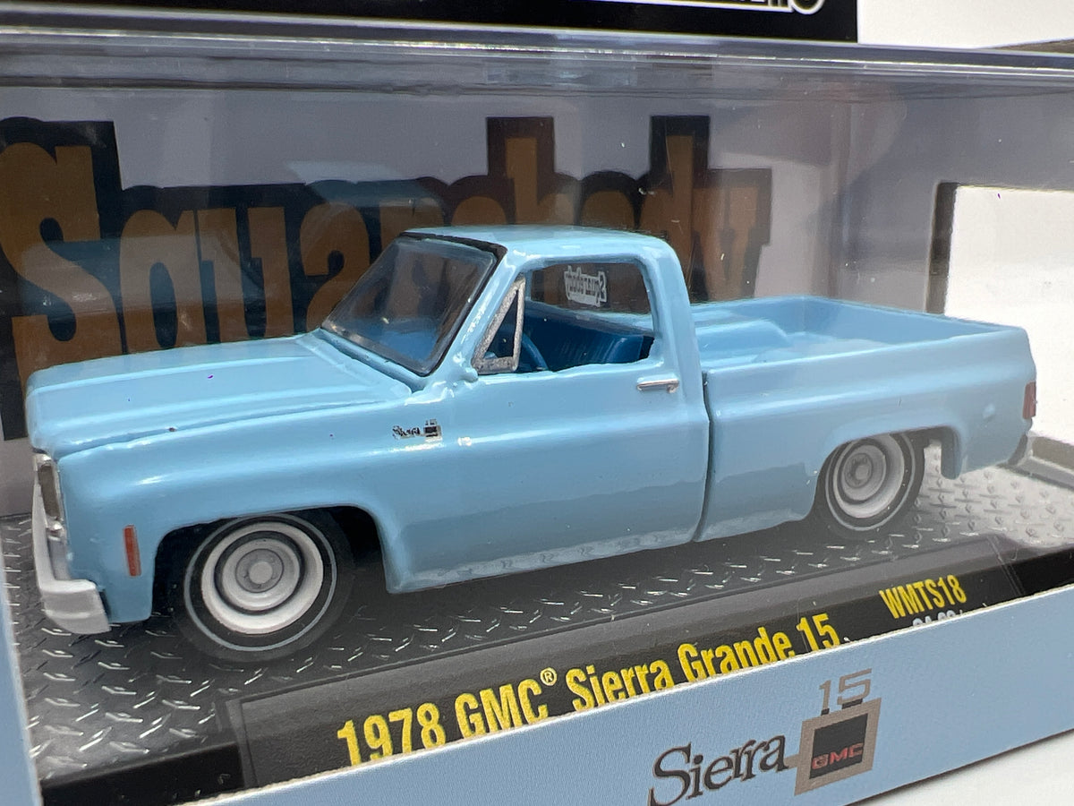 M2 Machines WMTS18 Squarebody Syndicate 1978 GMC Sierra Grande 15 Light Blue