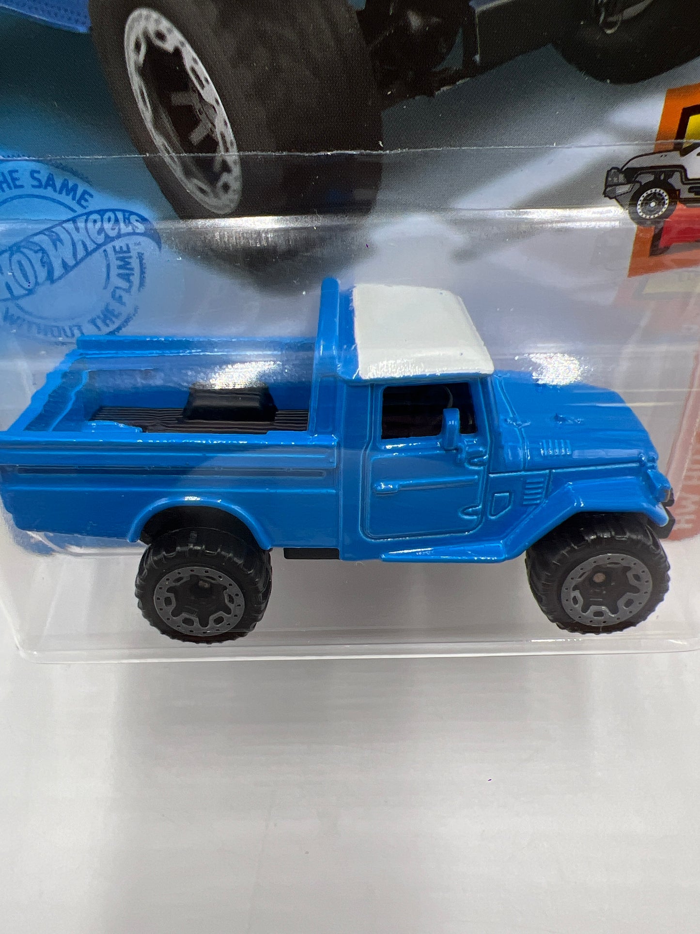 2021 Hot Wheels HW Hot Trucks #202 Toyota Land Cruiser Blue 92F