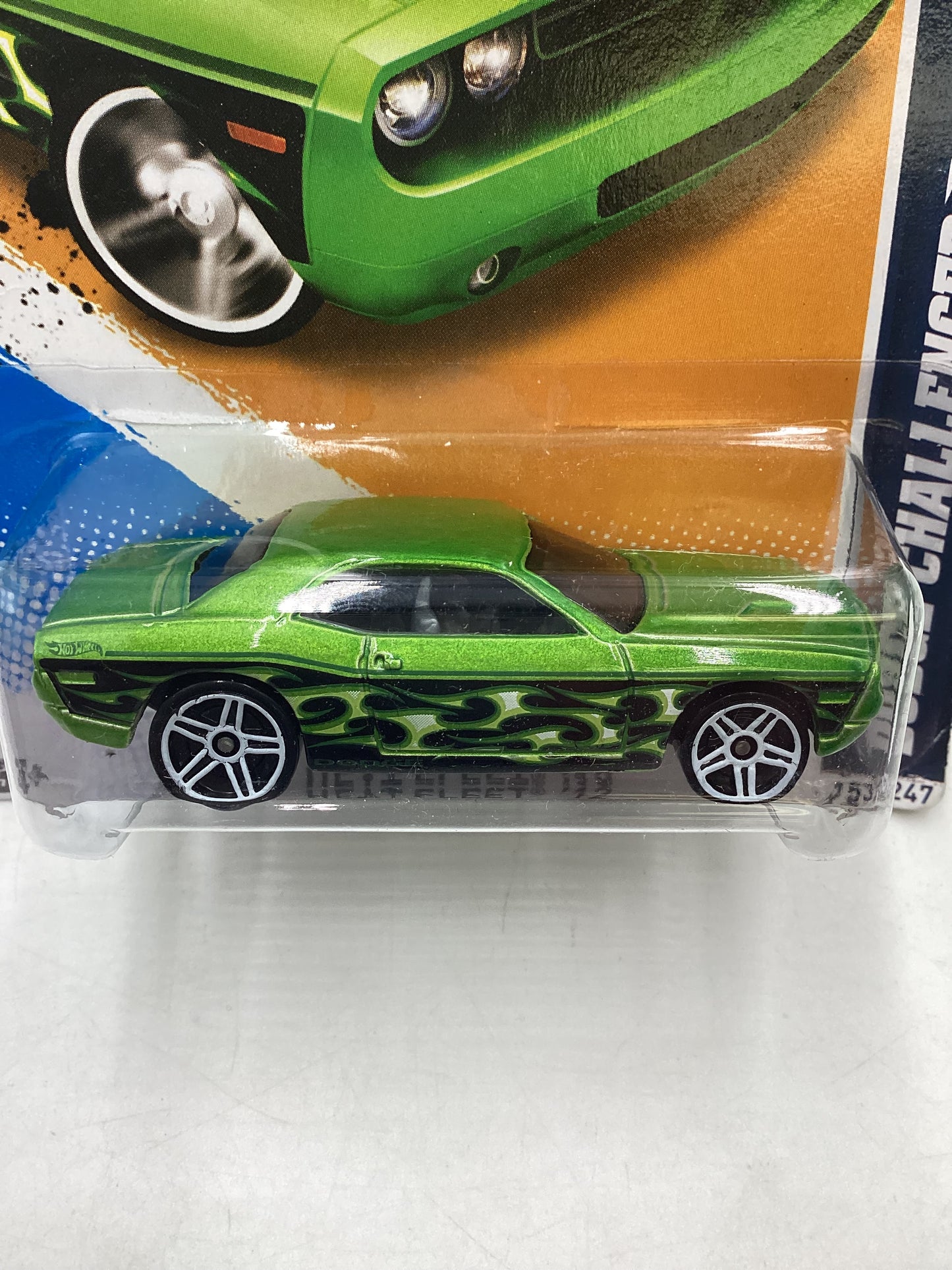 2012 Hot Wheels #153 Dodge Challenger Concept Green 58E