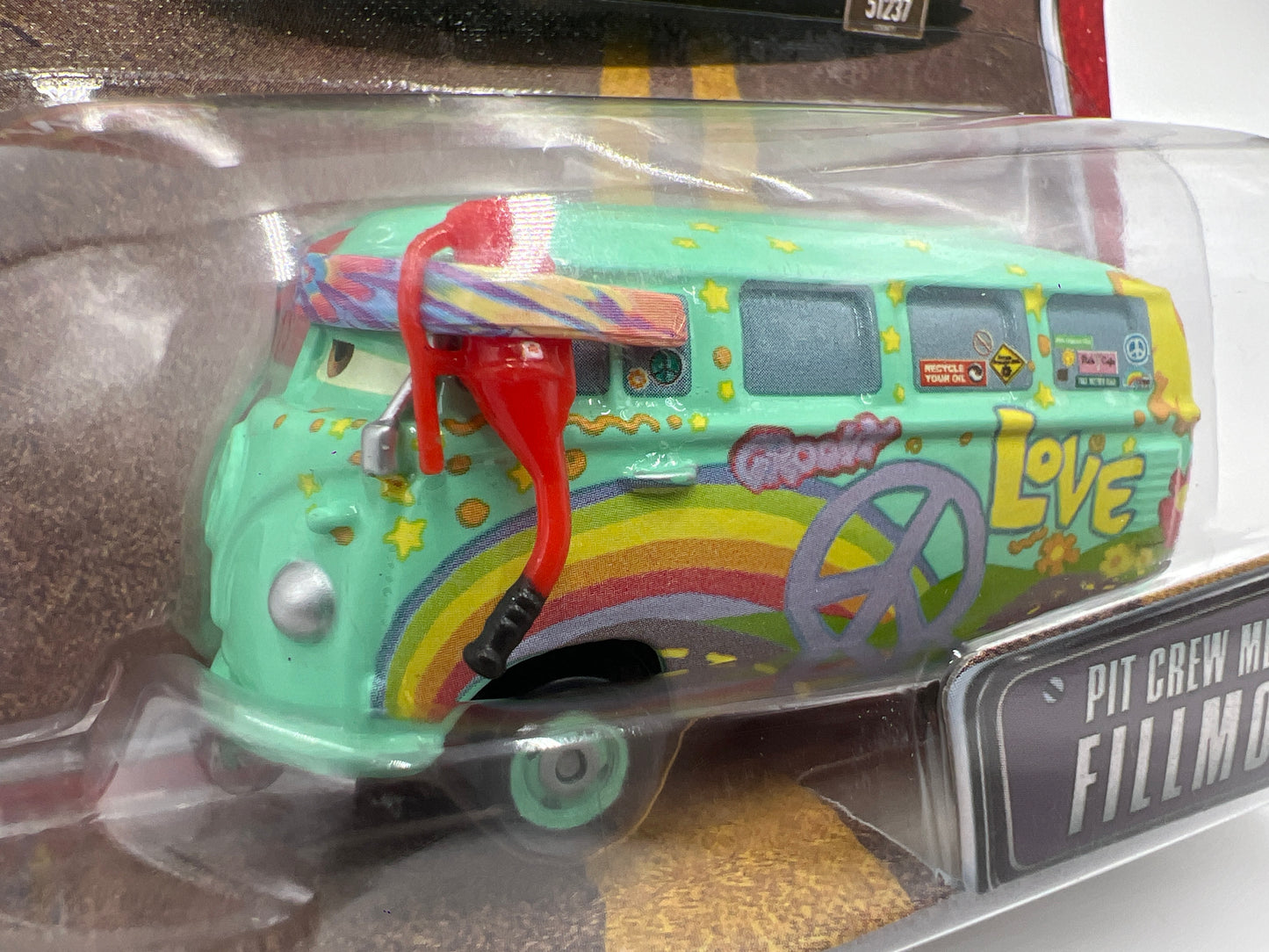 Disney Pixar The World Of Cars #37 Pit Crew Member Fillmore 139E
