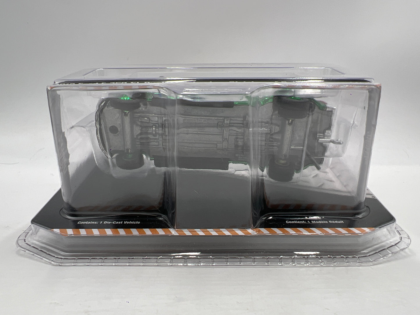 Greenlight Dually Drivers Series 15 CHASE 2019 Ford F-350 XL Dually Columbus Division of Police Mounted Unit Chrome Green