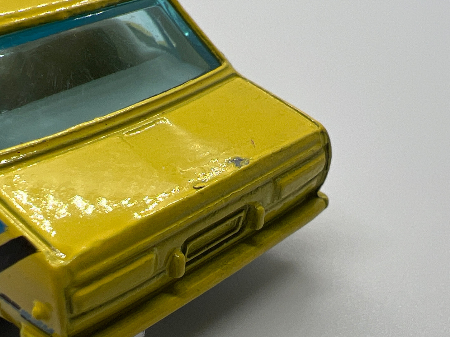 2010 Hot Wheels 1/64 Nightburnerz Datsun Bluebird 510 Yellow Loose