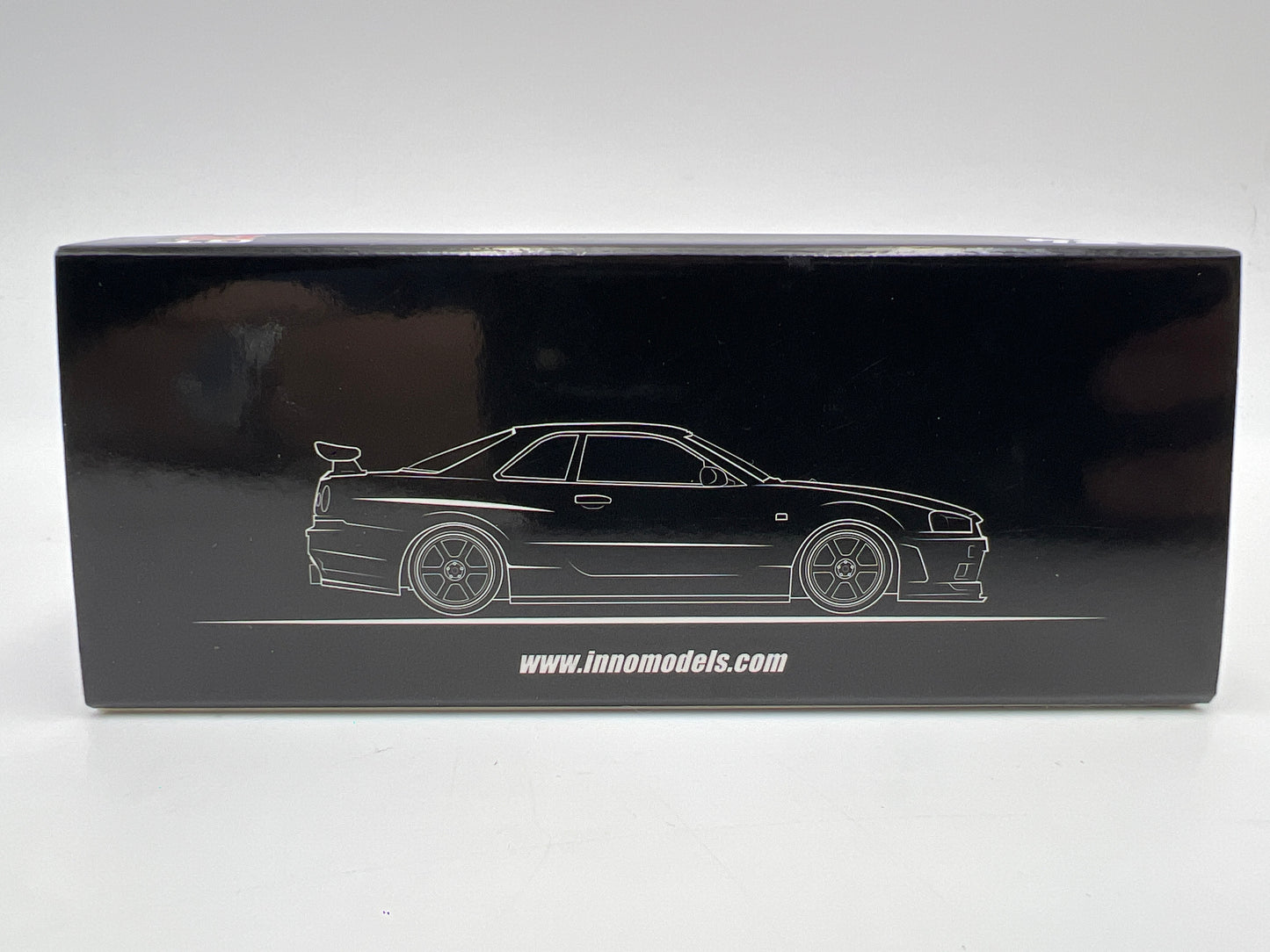 Inno64 Nissan Skyline GT-R R34 V-Spec II Black