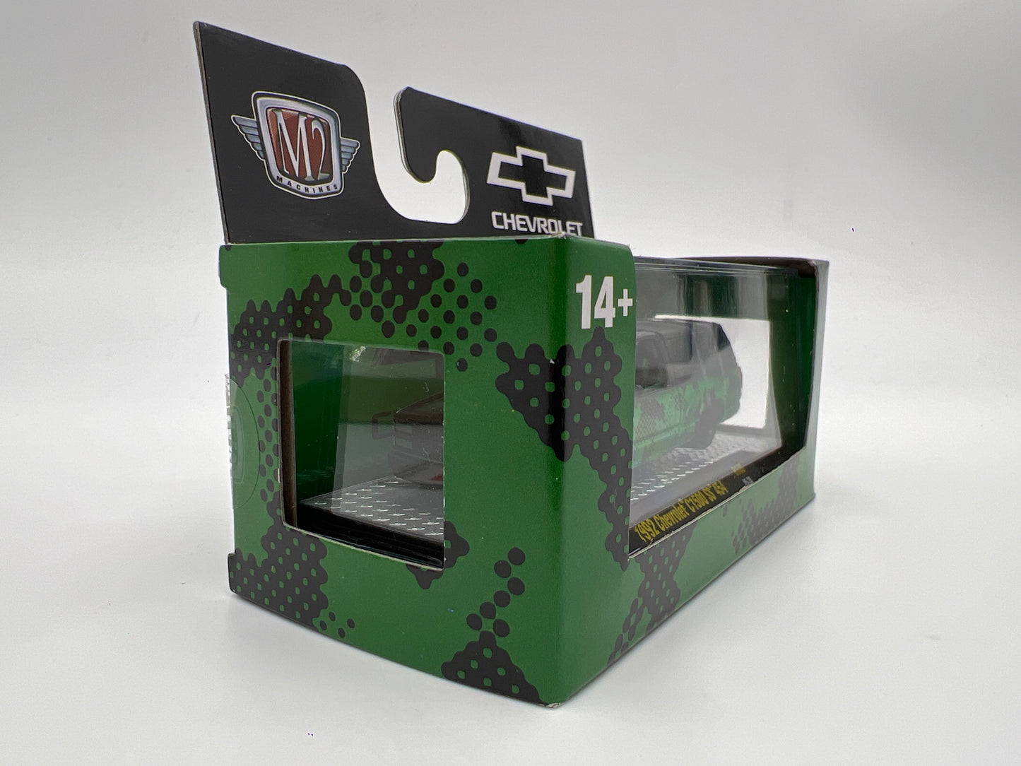 2025 M2 Machines Auto-Thentics 1992 Chevrolet C1500 SS 454 Green/Black R100