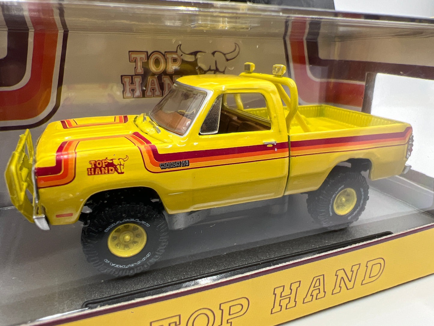 2025 M2 Machines Auto-Thentics 1978 Dodge 150 Power Wagon Top Hand Yellow R100