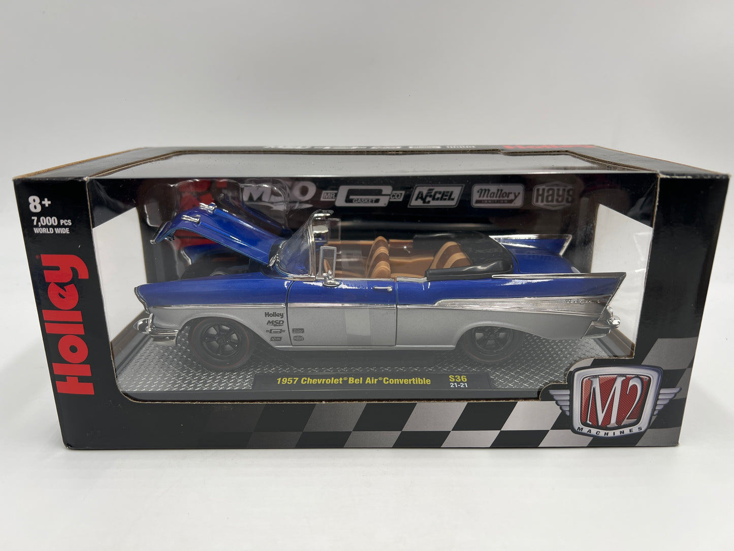 M2 Machines 1/24 Holley 1957 Chevrolet Bel Air Convertible Blue/Silver S36