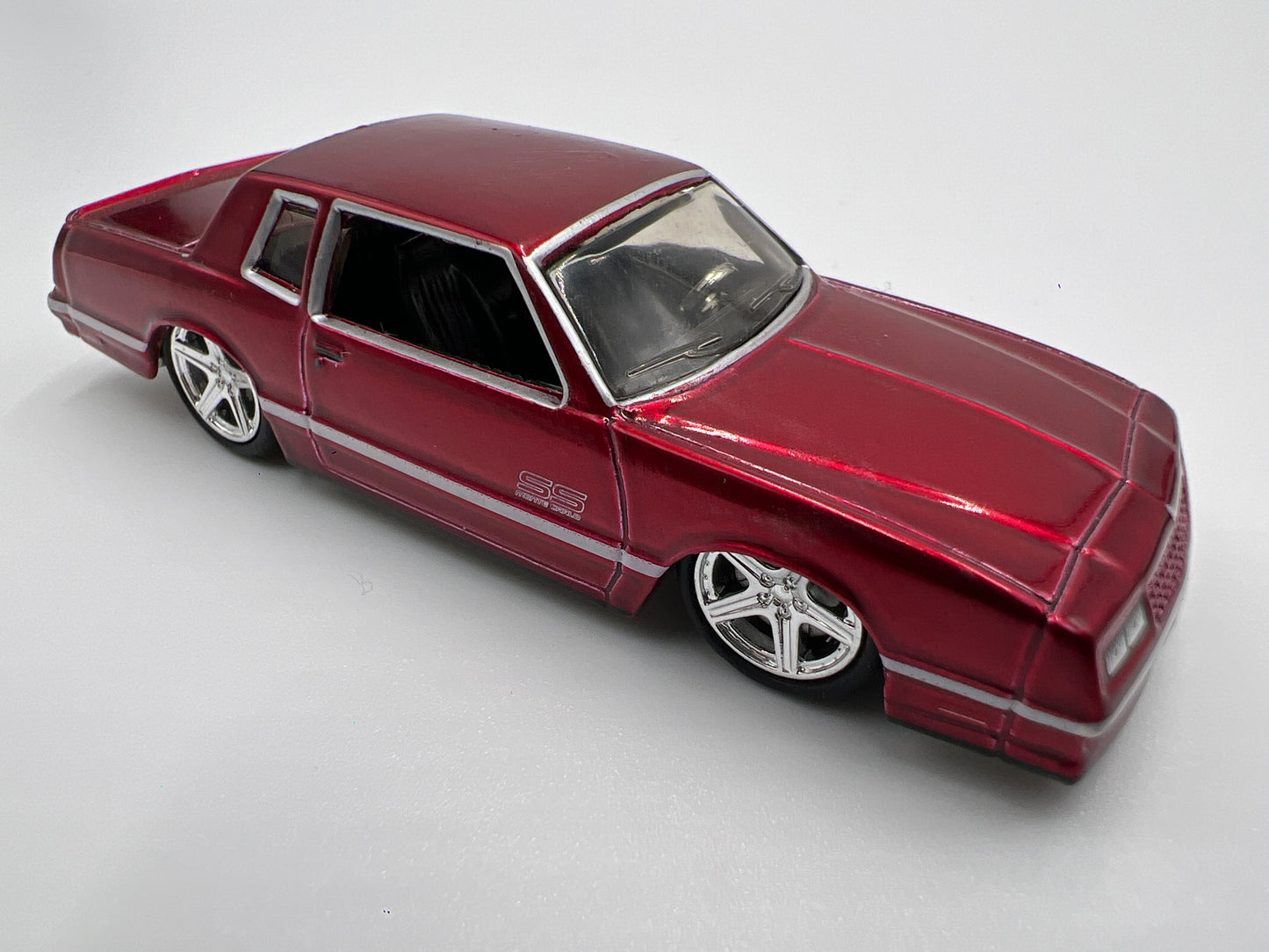 Maisto G Ridez 1986 Chevrolet Monte Carlo SS Red Loose