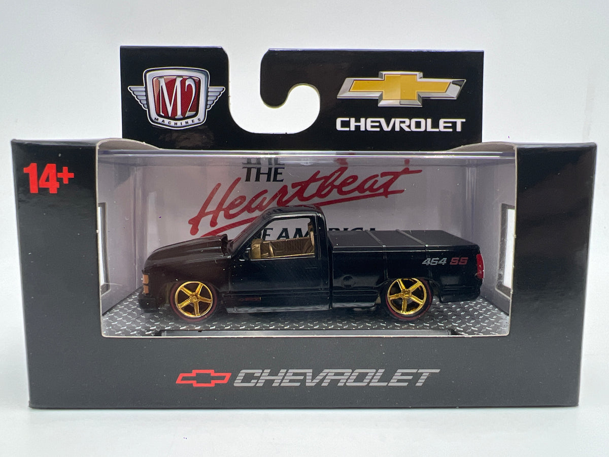 M2 Machines WMTS17 Walmart CHASE 1992 Chevrolet C1500 SS 454 Black