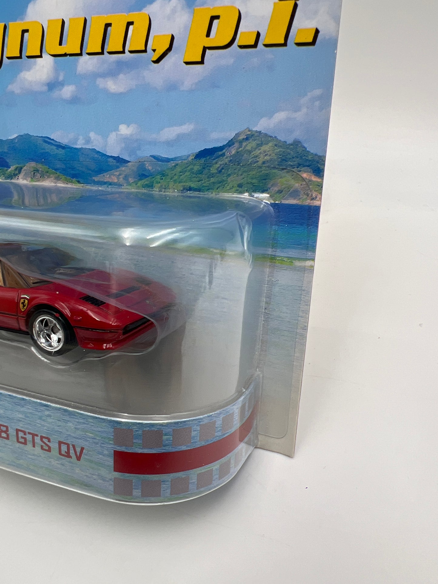 Hot Wheels Retro Entertainment Magnum PI Ferrari 308 GTS QV W/Protector Blister Not Perfect