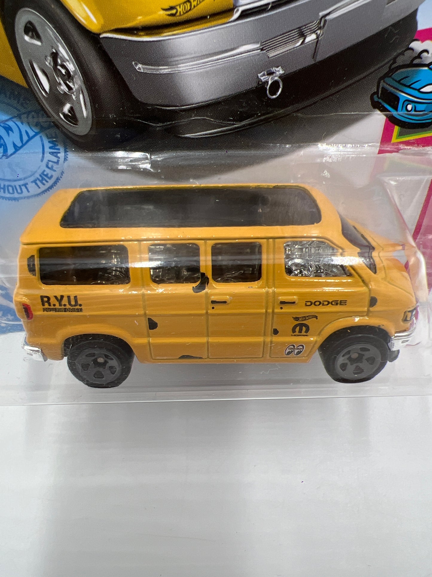 2021 Hot Wheels Drift #50 Dodge Van Yellow 40H