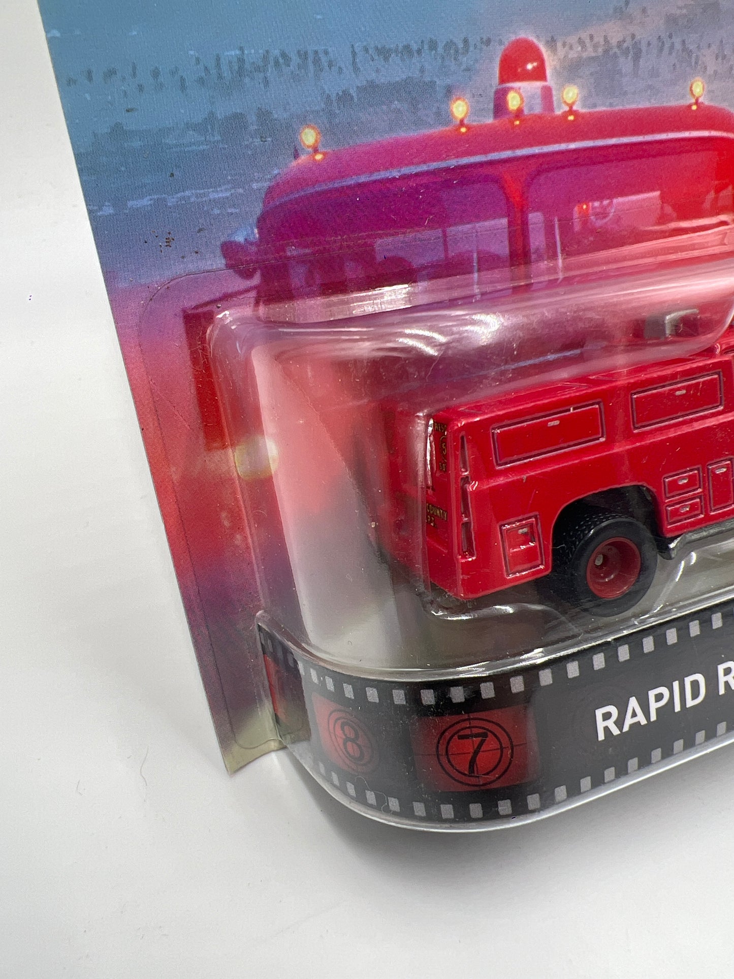 Hot Wheels Retro Entertainment Emergency! Rapid Responder Red W/Protector