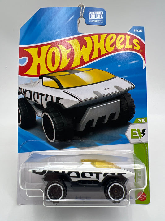 2026 Hot Wheels #84 Polestar White UU2