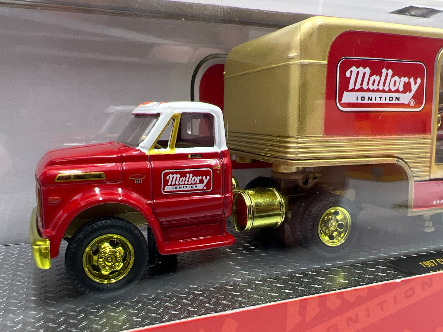 M2 Machines Auto Haulers CHASE 1967 Chevrolet C60 Truck & 1968 Pontiac Firebird 400 HO R50