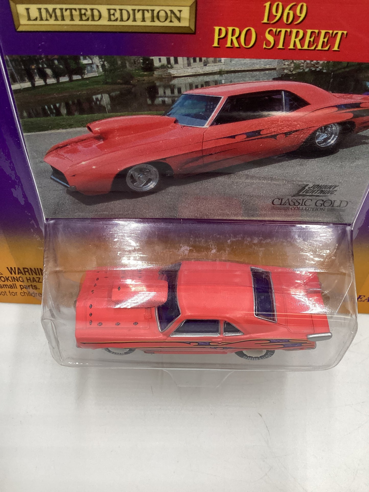 Johnny Lightning Classic Gold Collection #2 1969 Pro Street Camaro Pink White Lightning Chase VHTF