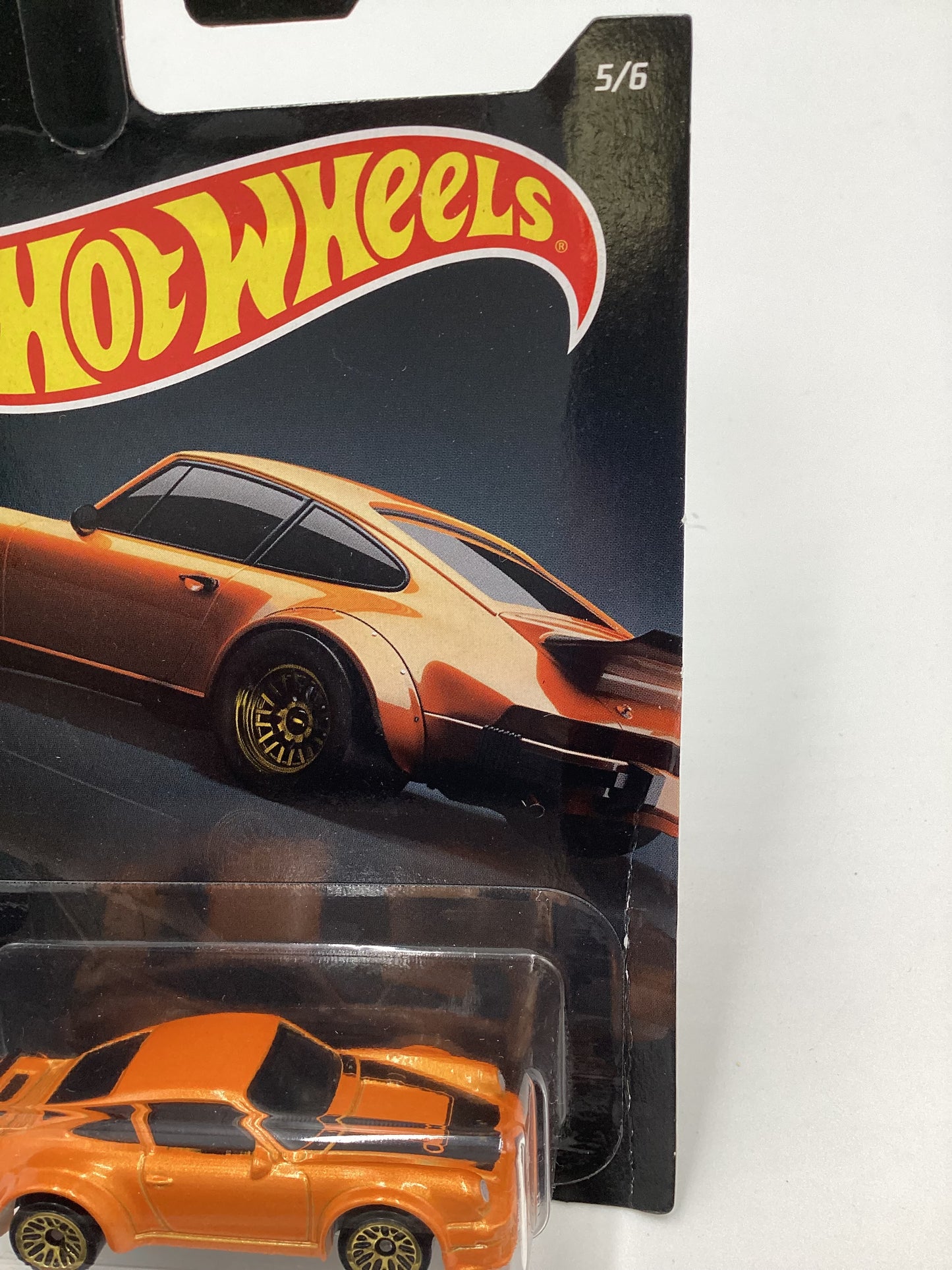 2019 Hot Wheels Exotics Series #5 Porsche 934 Turbo RSR *Bad Card* 156H