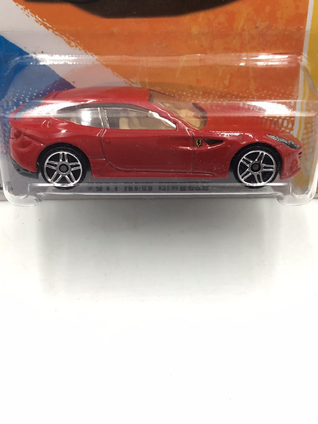 2011 Hot wheels #45 Ferrari FF Red