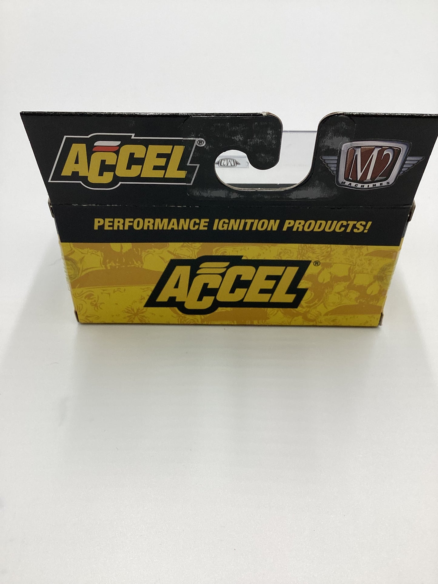 M2 Machines Accel CHASE 1/750 1968 Plymouth Barracuda Hemi Super Stock R88 with protector