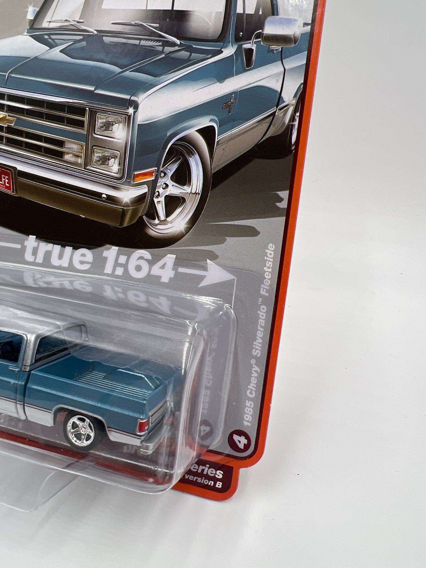 Auto World Muscle Trucks Release 2 Version B 1985 Chevy Silverado Fleetside Blue 185A