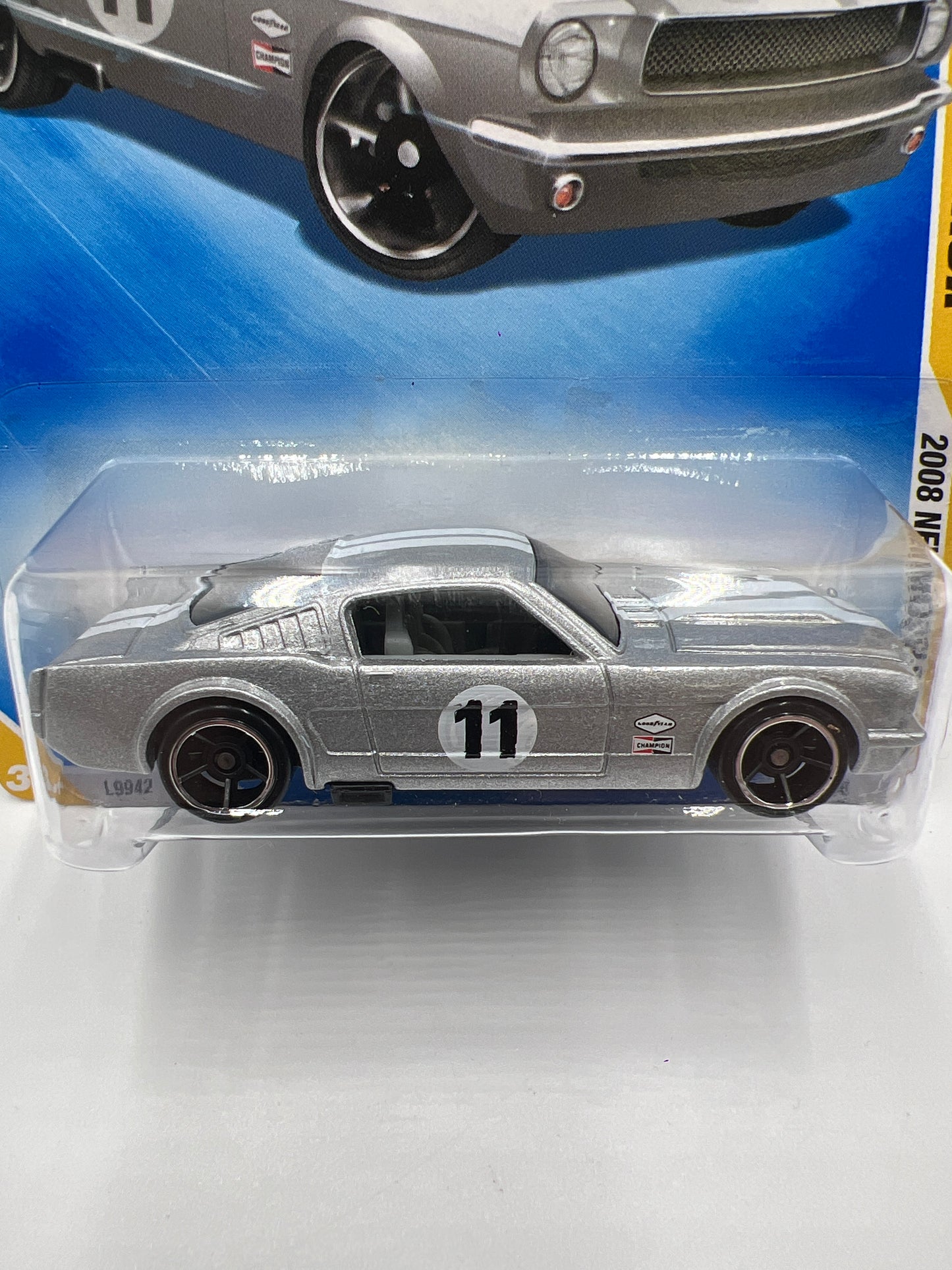 2008 Hot Wheels New Models #27 Ford Mustang Fastback Silver 25i