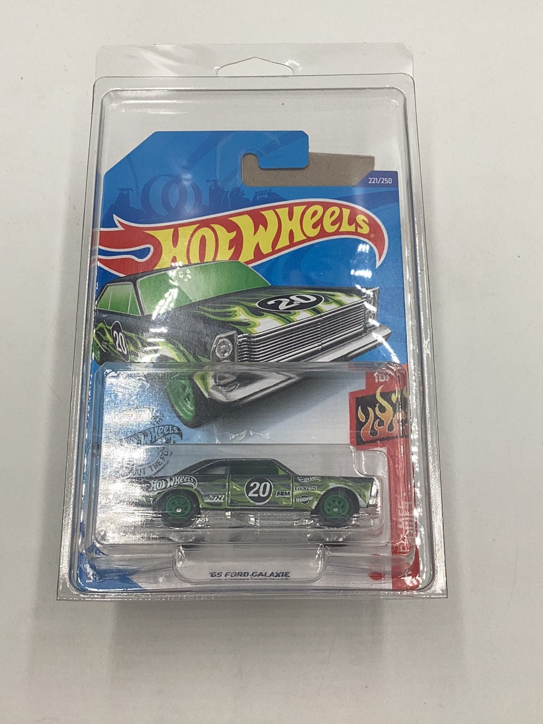 2019 hot wheels super treasure hunt #221 65 Ford Galaxie W