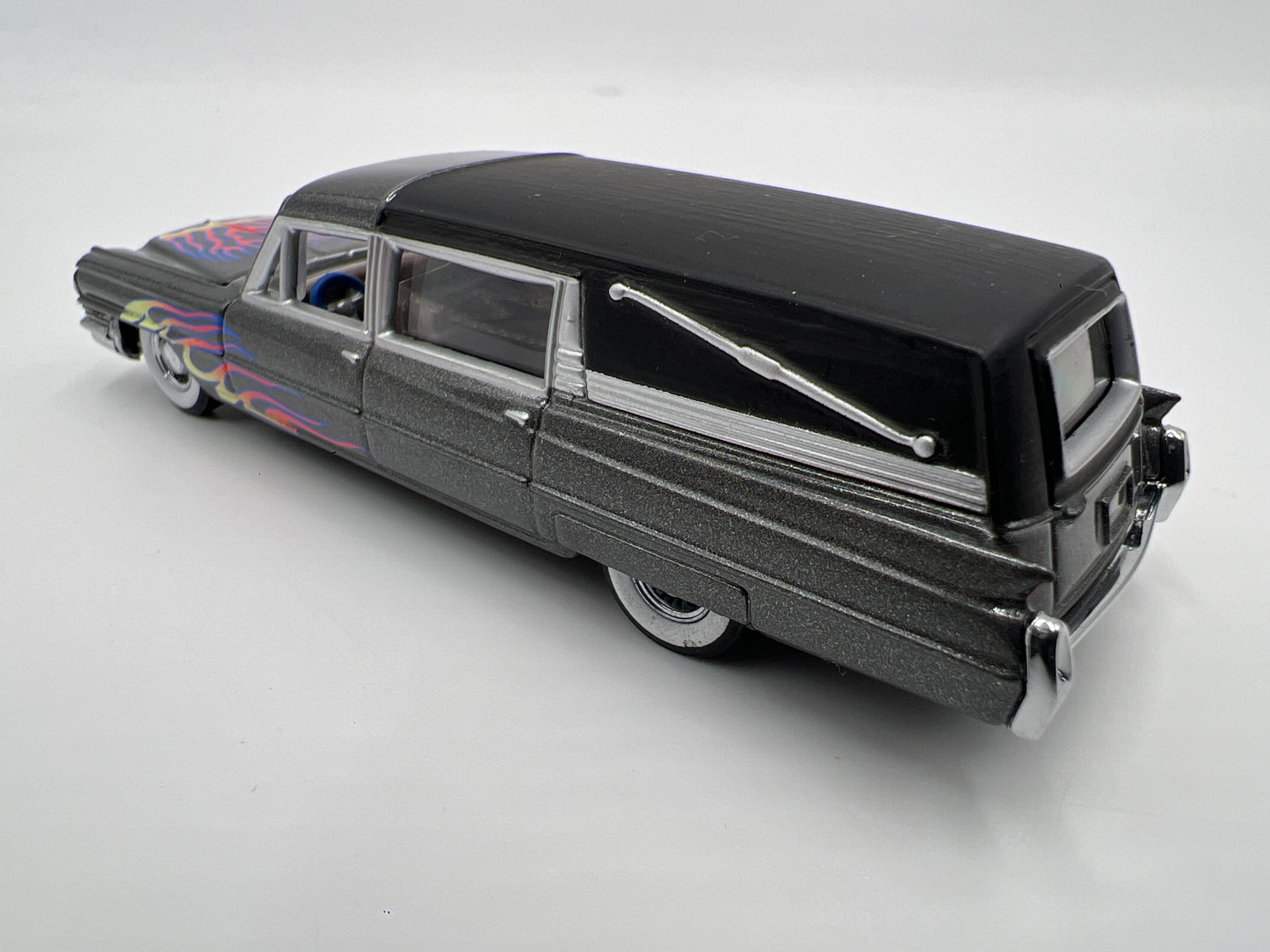 Hot Wheels Collectibles 1/64 Hard Rock Cafe 1960 Fleetwood Hearse Gray Loose