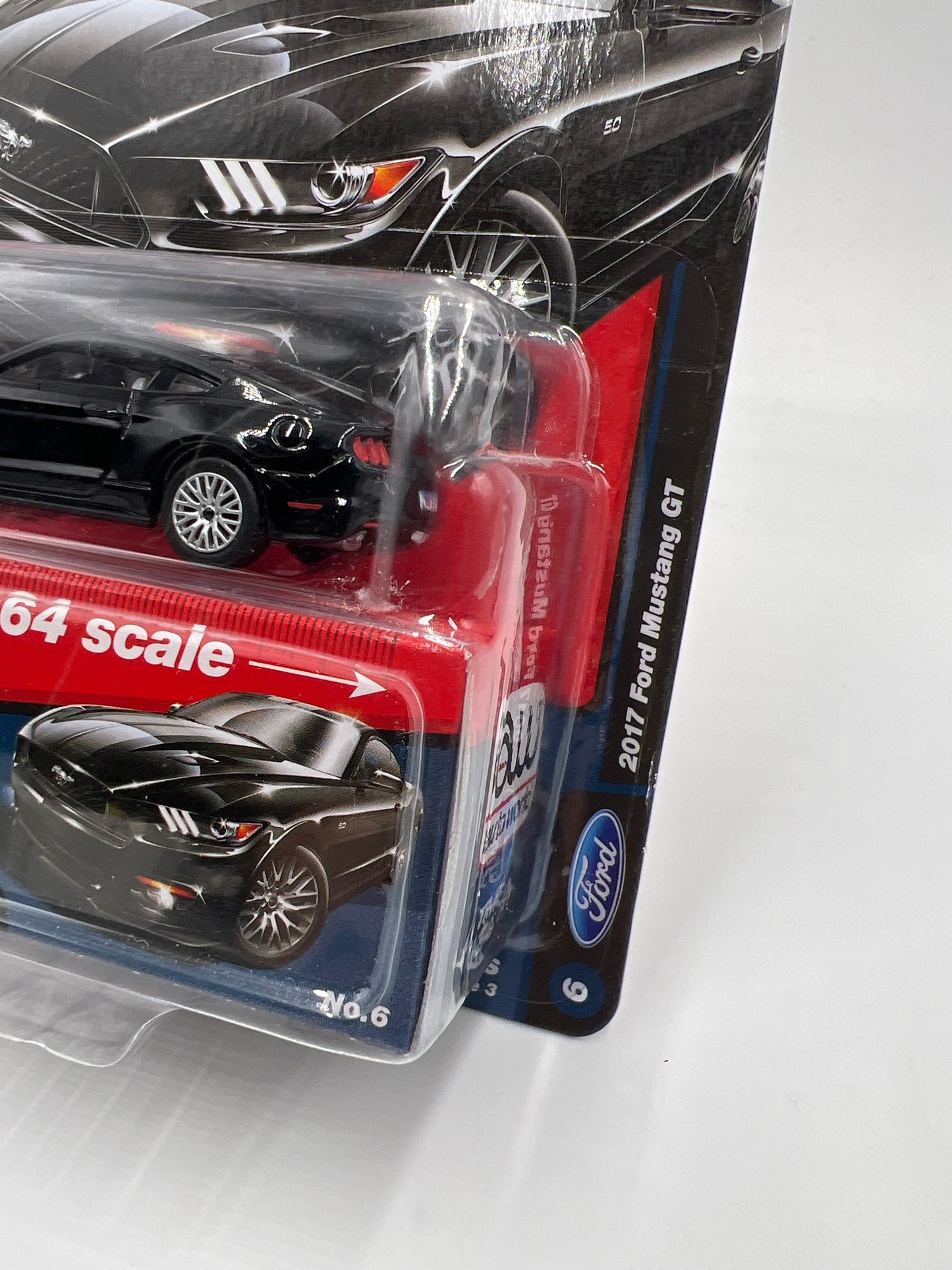 Auto World Modern Muscle Premium Series 3 Version B 2017 Ford Mustang GT Black 1/2500