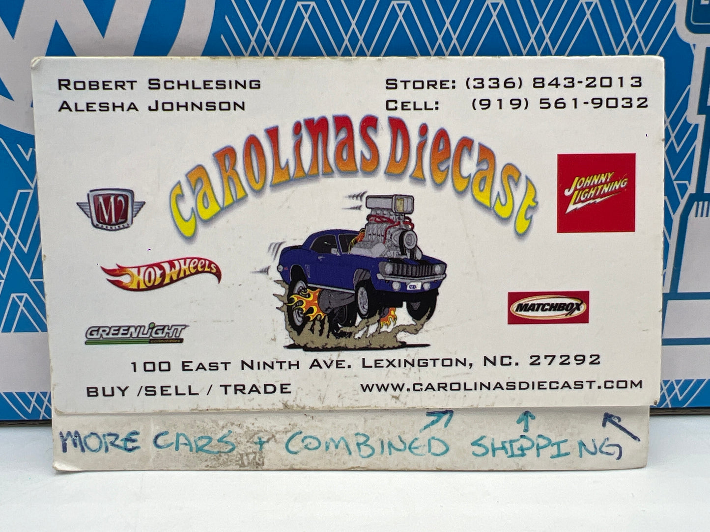 M2 Machines 1/24 1960 VW Delivery Van Pink/White S43