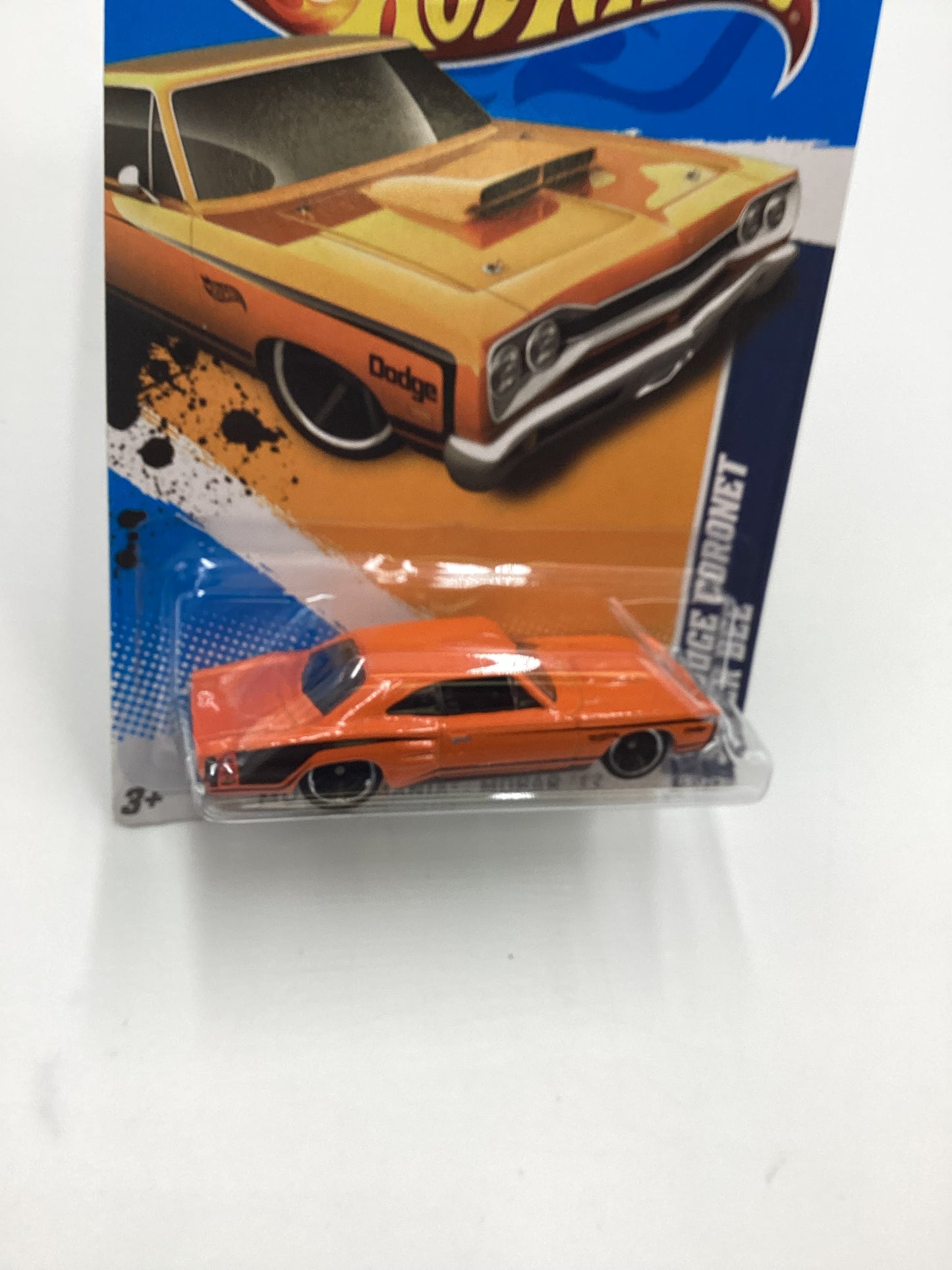 2012 Hot Wheels Muscle Mania Mopar #84 69 Dodge Coronet Super Bee Orange 47F