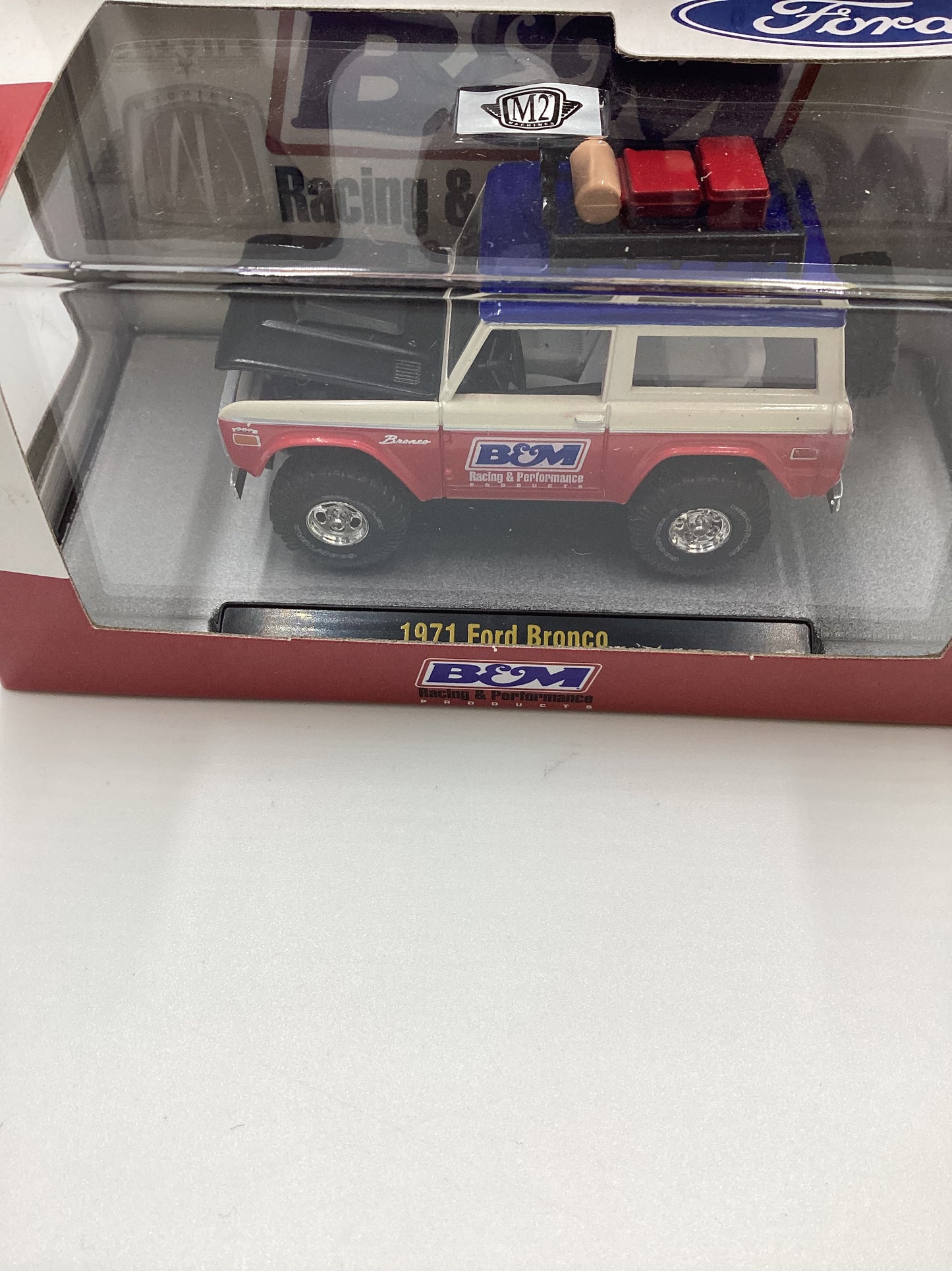 M2 Machines Auto Club B&M Racing and Performance 1971 Ford Bronco Red White Blue 1/1000