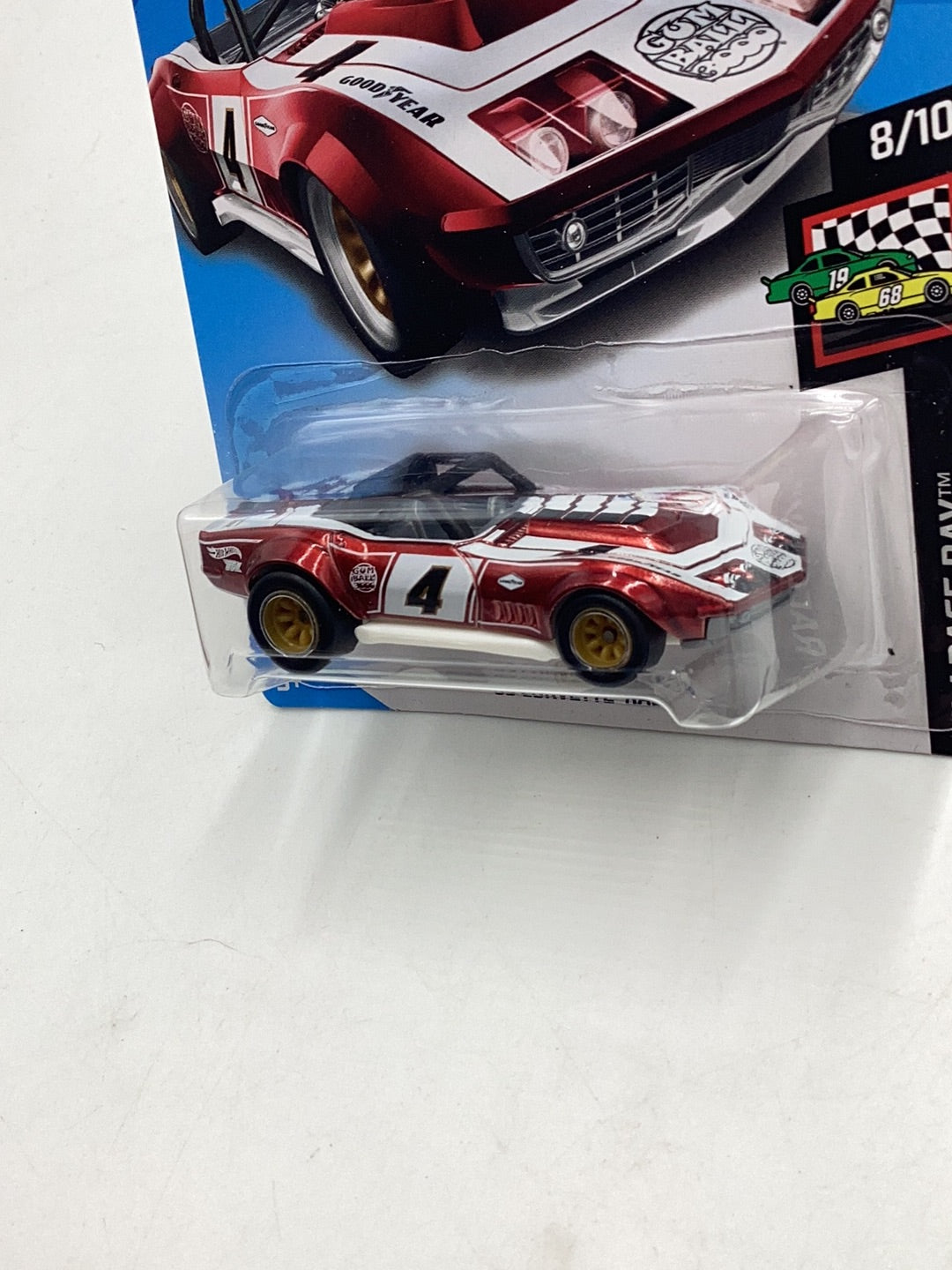 2018 hot wheels super treasure hunt #173 69 Corvette Racer W/Protector