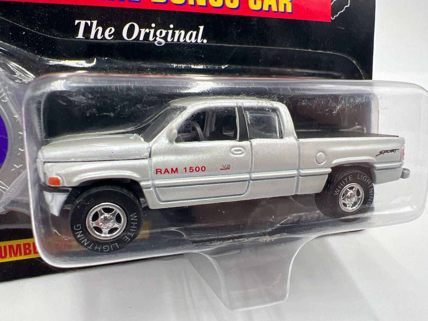 Johnny Lightning White Lightning Chase Truckin America #456 1996 Dodge Ram White