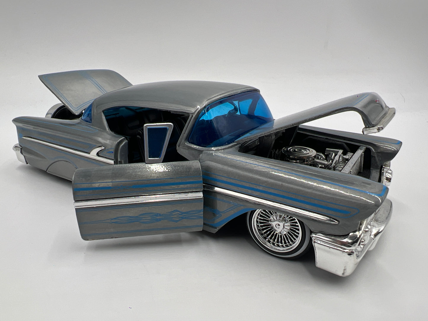 Jada Toys 1/24 Scale 20th Anniversary 1958 Chevrolet Impala Lowrider Loose