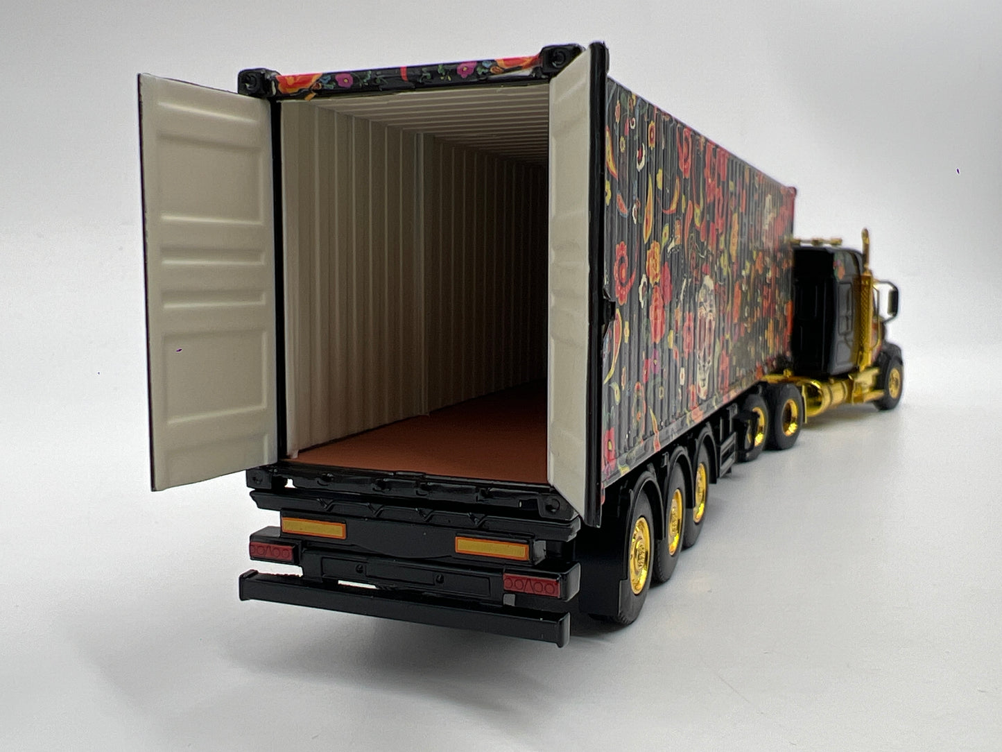 Mini GT #400 Western Star 49X W/40ft Container Dia De Los Muertos