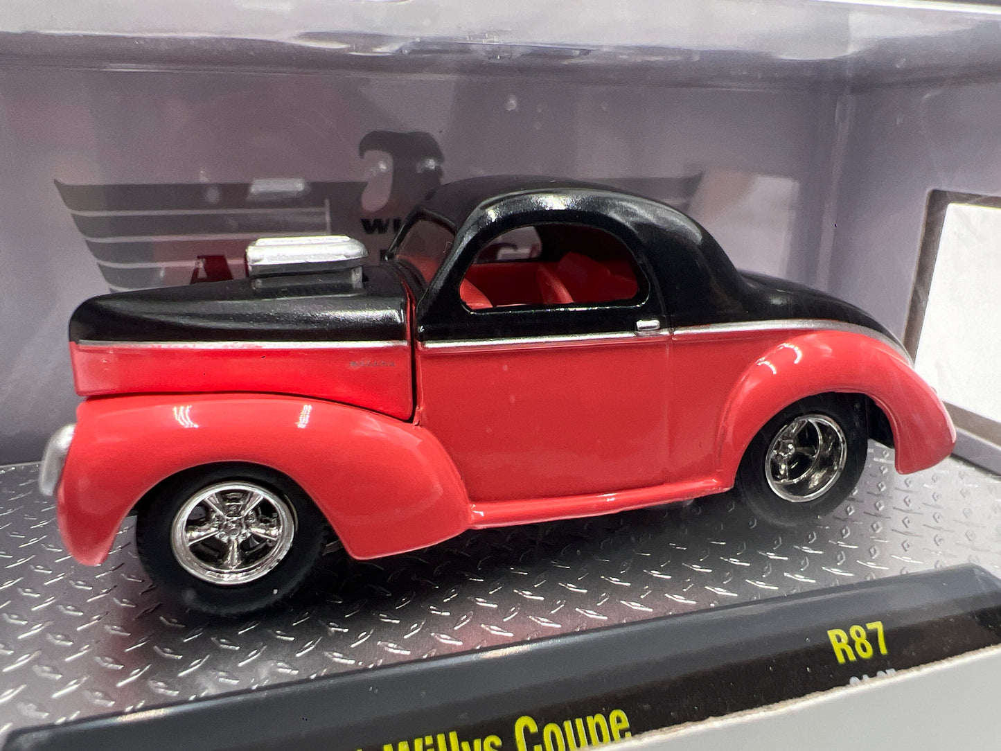 M2 Machines Auto-Thentics 1941 Willys Coupe R87