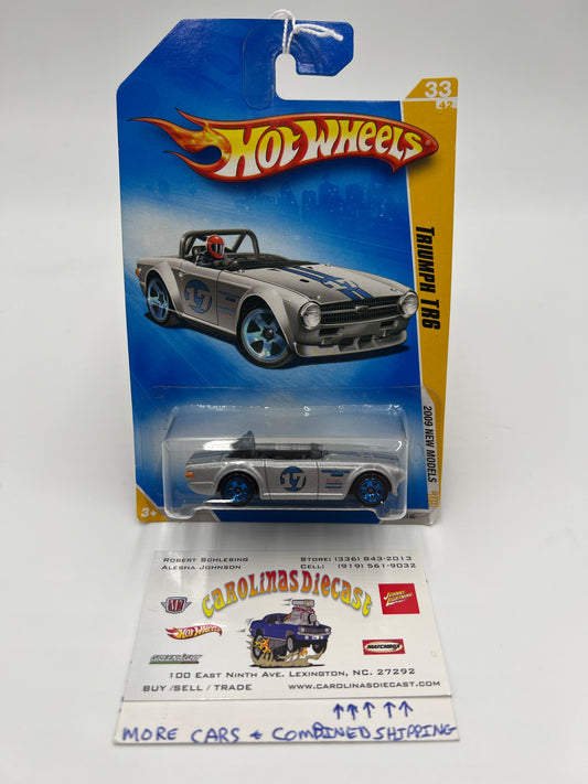 2009 Hot Wheels New Models #33 Triumph TR6 Silver 67B