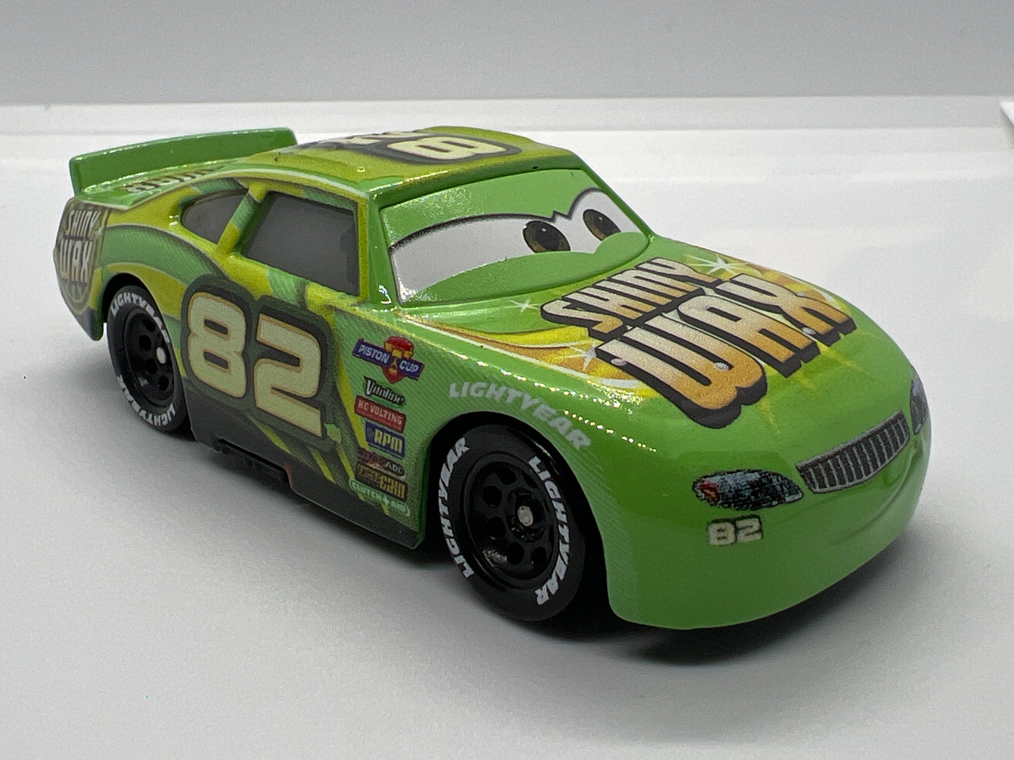 Disney Pixar Cars #82 Darren Leadfoot Shiny Wax Green Loose