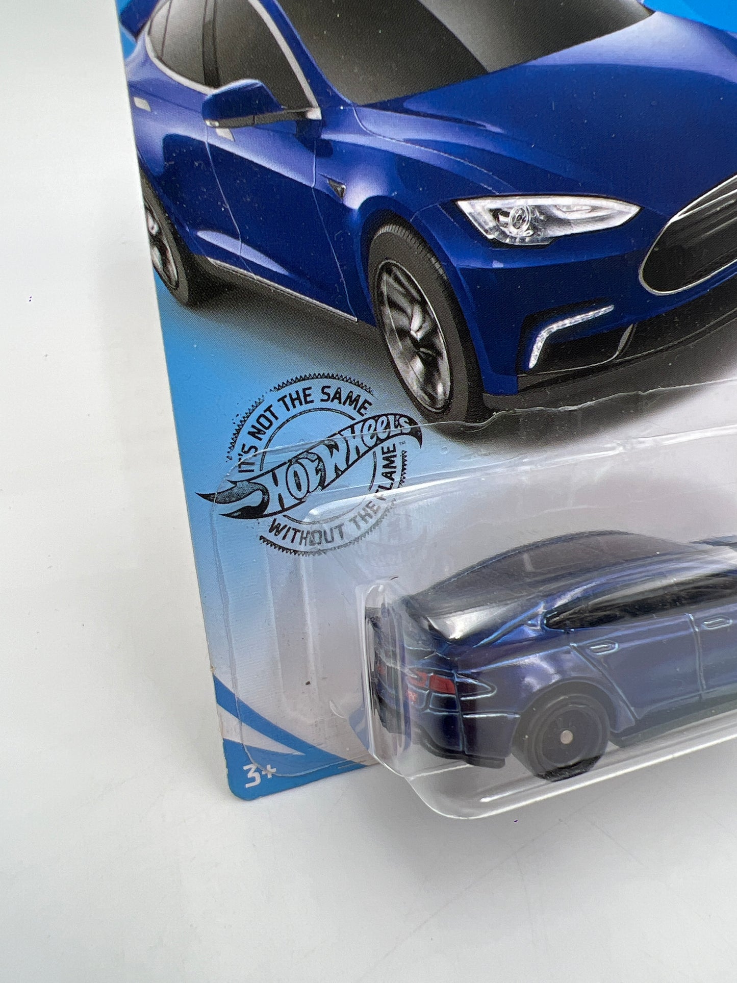2019 Hot Wheels Super Treasure Hunt #226 Tesla Model S Blue W/Protector