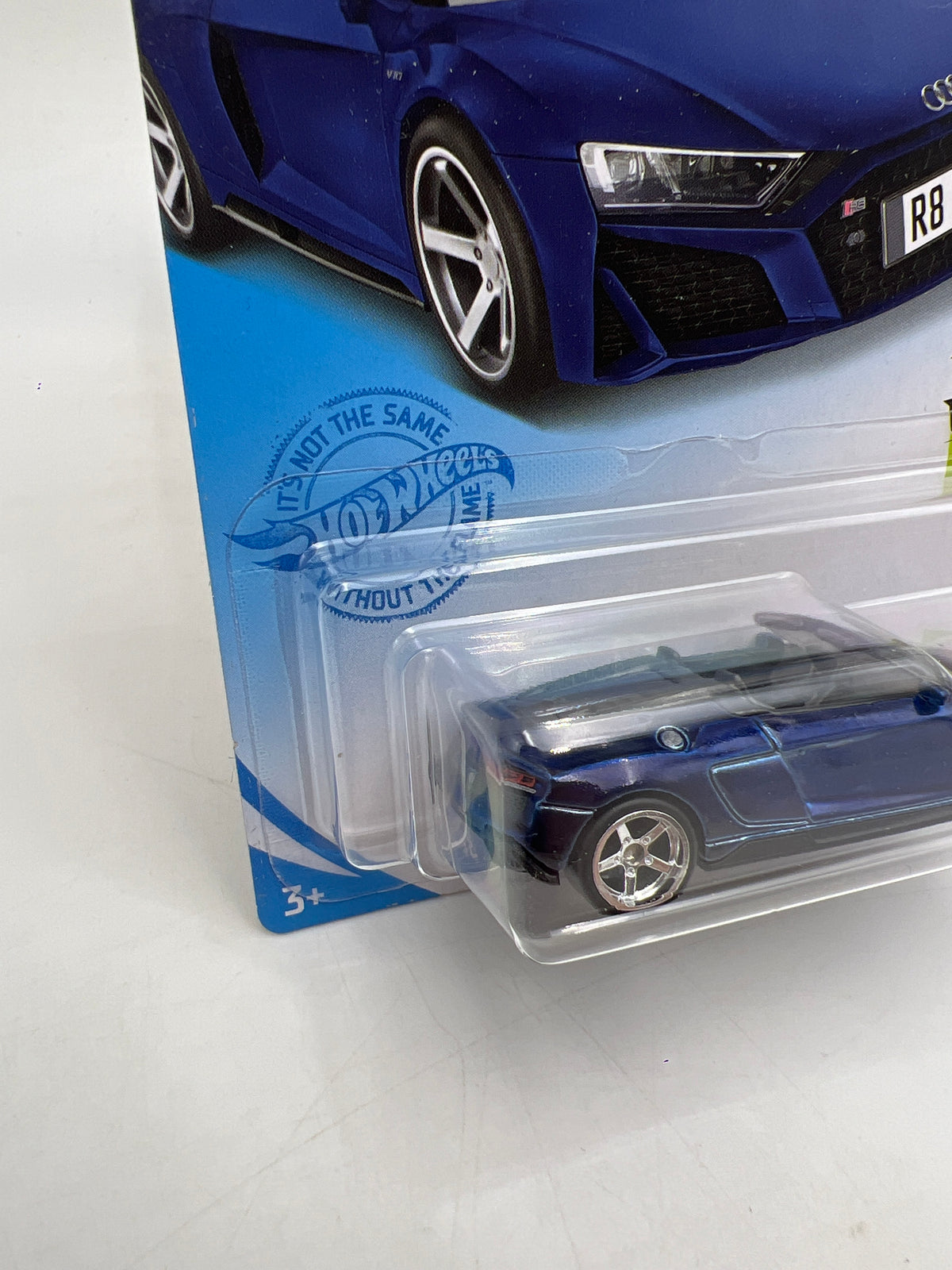 2021 Hot Wheels Super Treasure Hunt #211 2019 Audi R8 Spyder Blue W/Protector