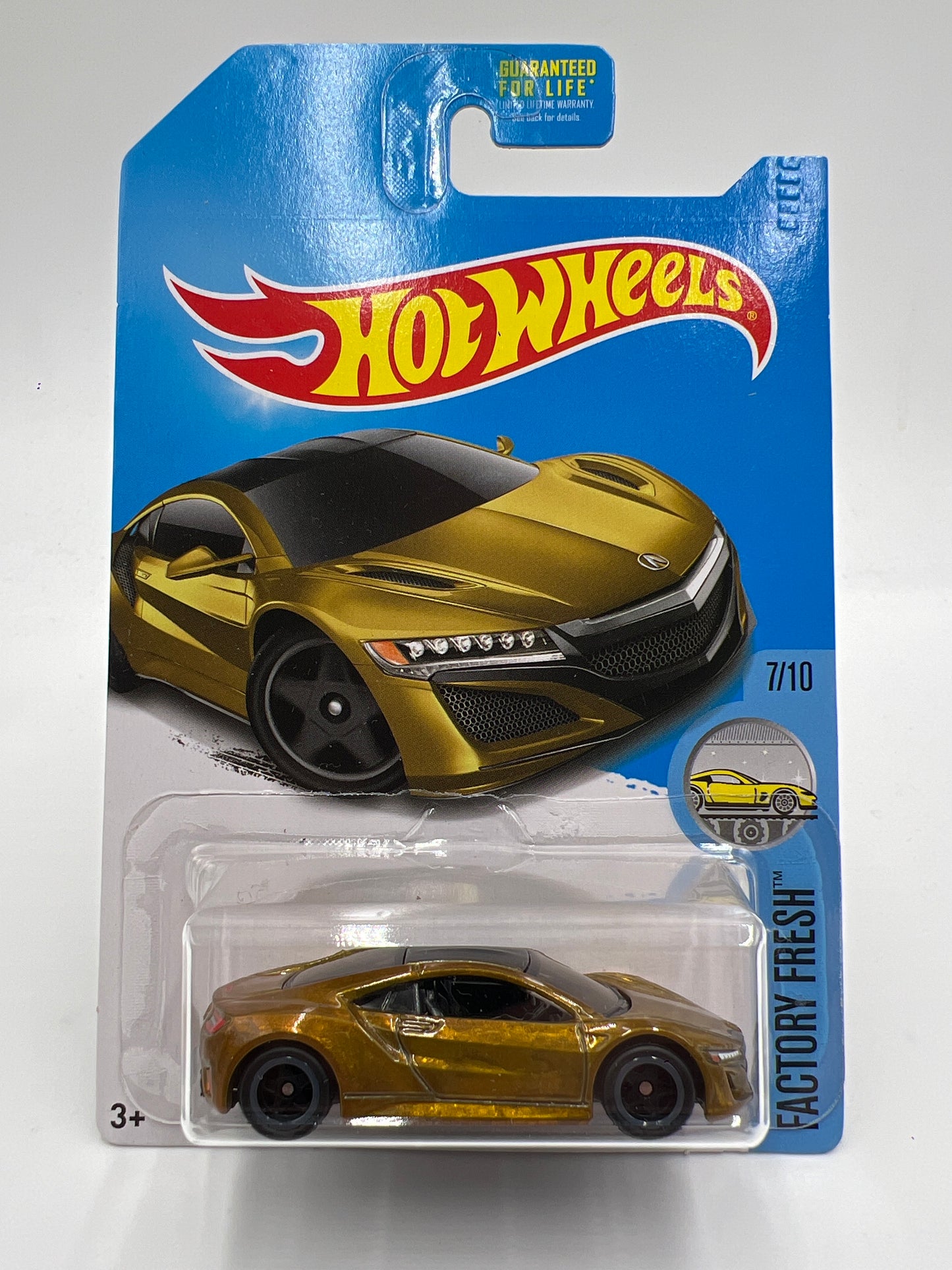 2017 Hot Wheels Super Treasure Hunt 17 Acura NSX Gold W/Protector