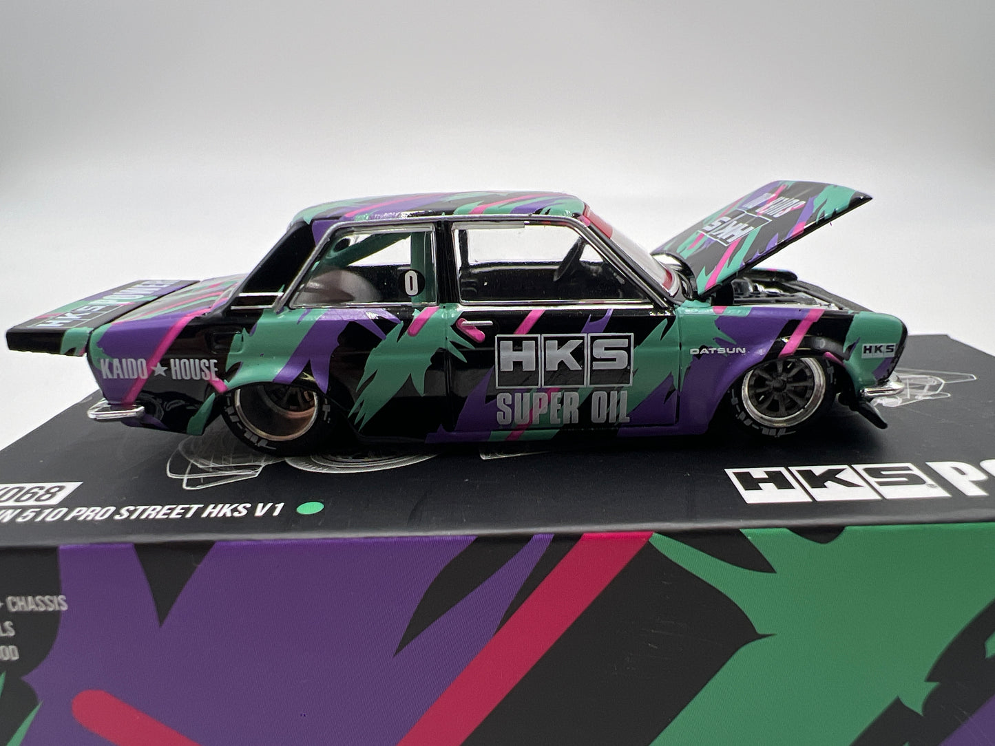 Mini GT Kaido House #068 Datsun 510 Pro Street HKS V1