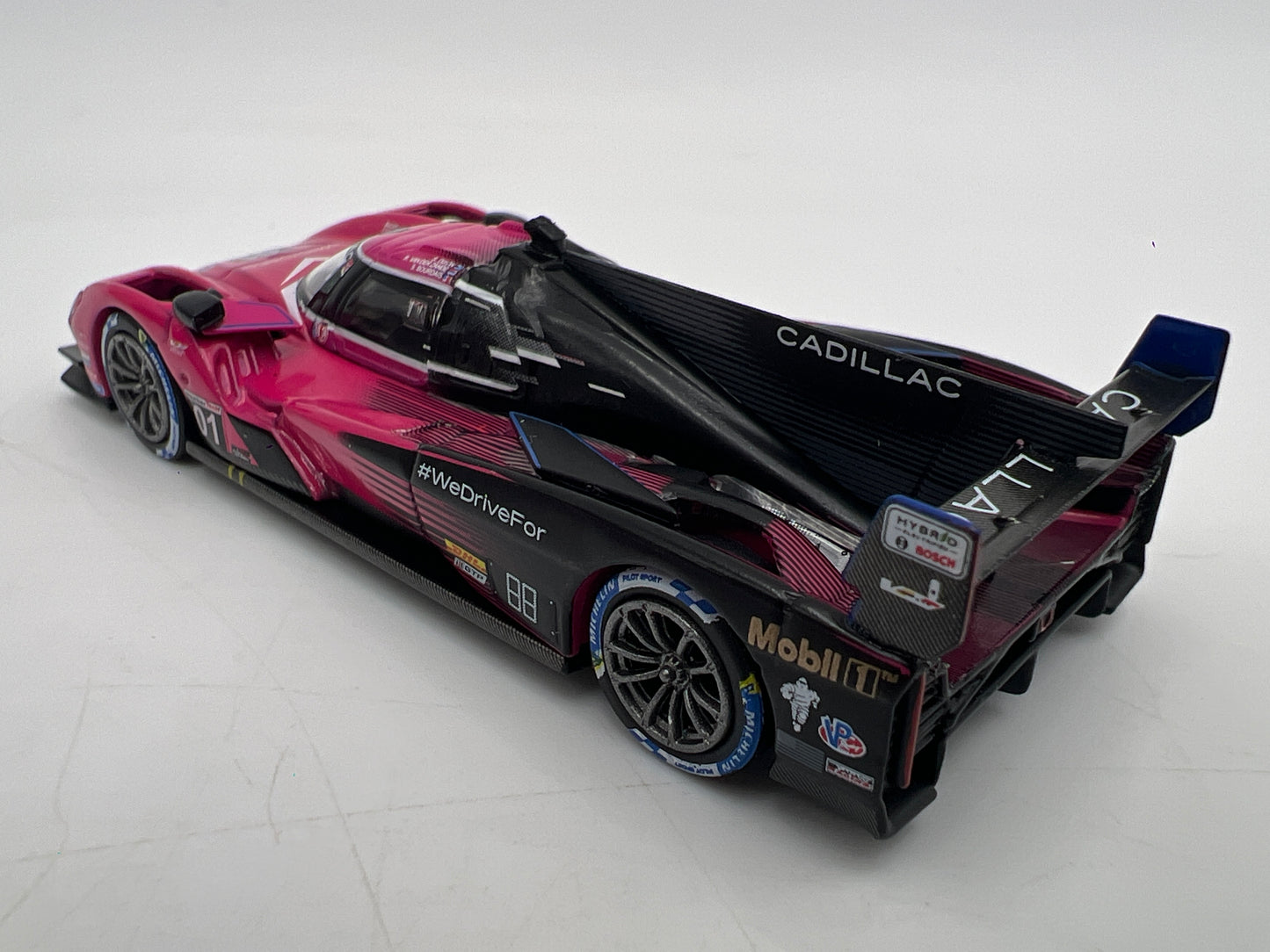 Mini GT #1010 Cadillac V-Series.R #01 2024 IMSA Petit Le Mans Cadillac Racing
