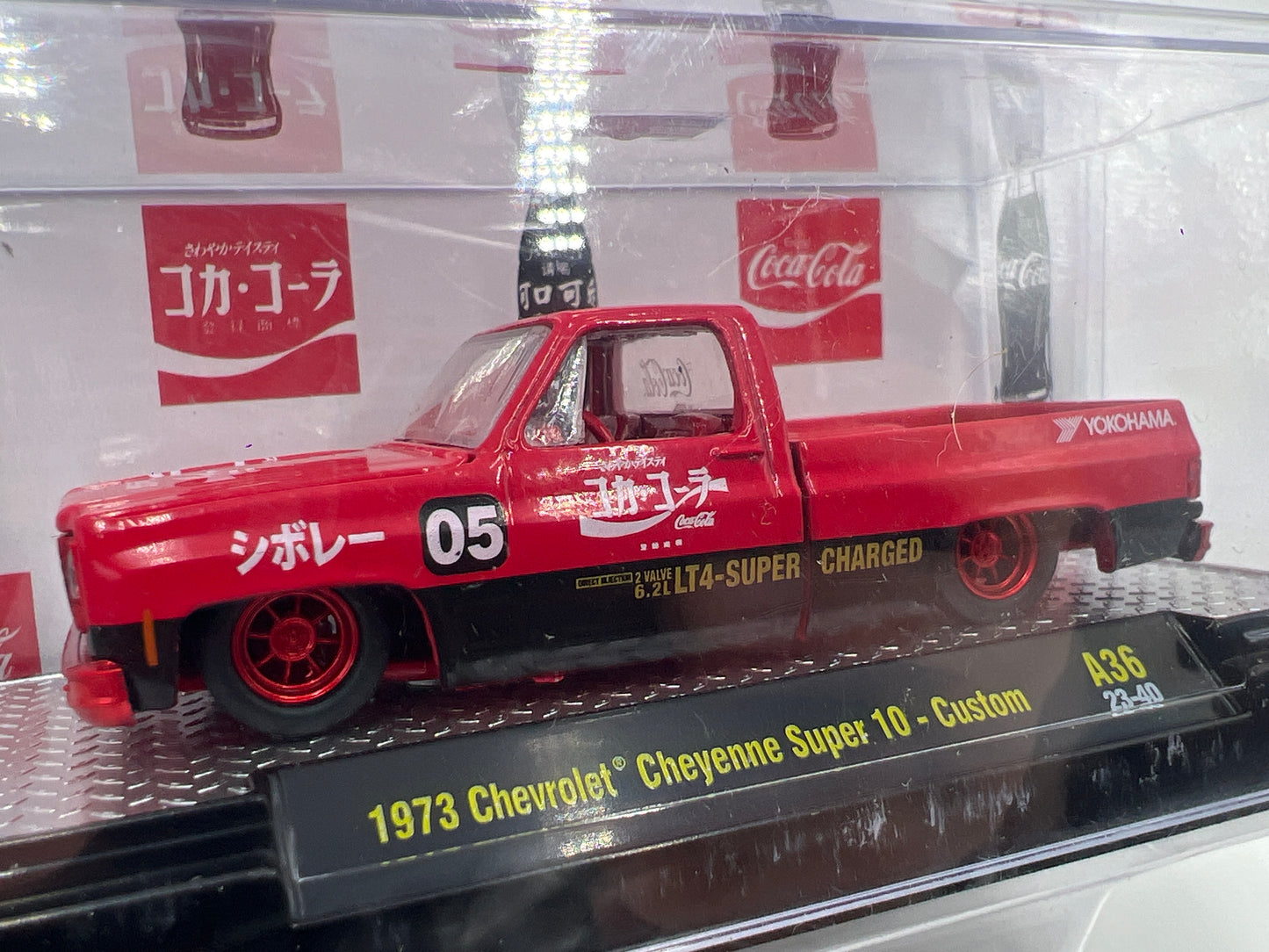 M2 Machines Coca Cola CHASE 1973 Chevrolet Cheyenne Super 10 Custom A36