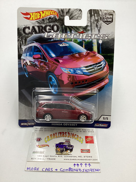 Hot wheels Car Culture Cargo Carriers #5 Honda Odyssey Red with protector