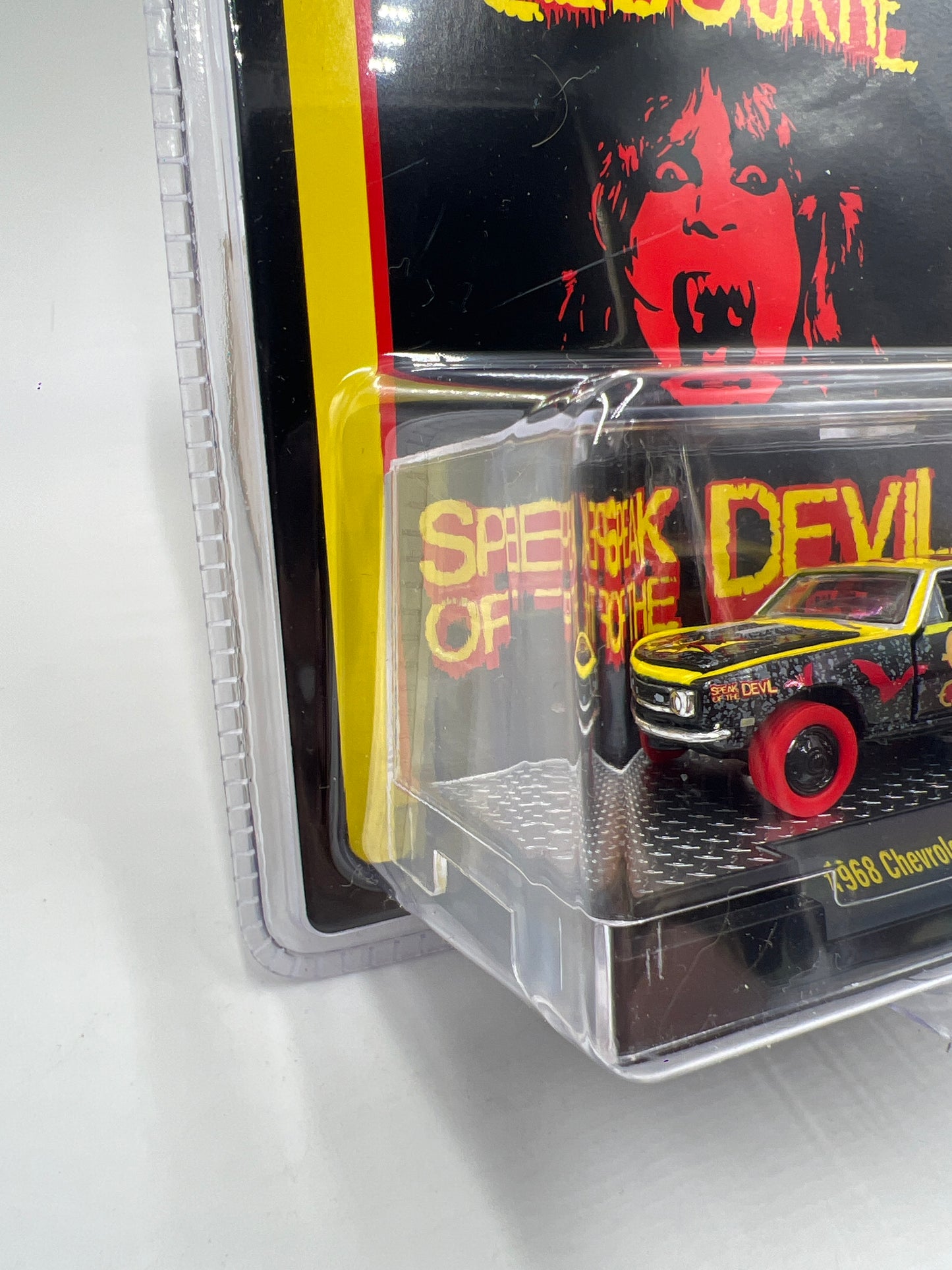 M2 Machines R02 CHASE Rock Legends Ozzy Ozbourne 1968 Chevrolet Camaro SS 350