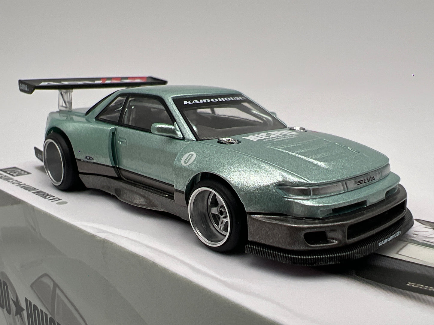 Mini GT Kaido House #232 Nissan Silvia S13-R Kaido Works V1