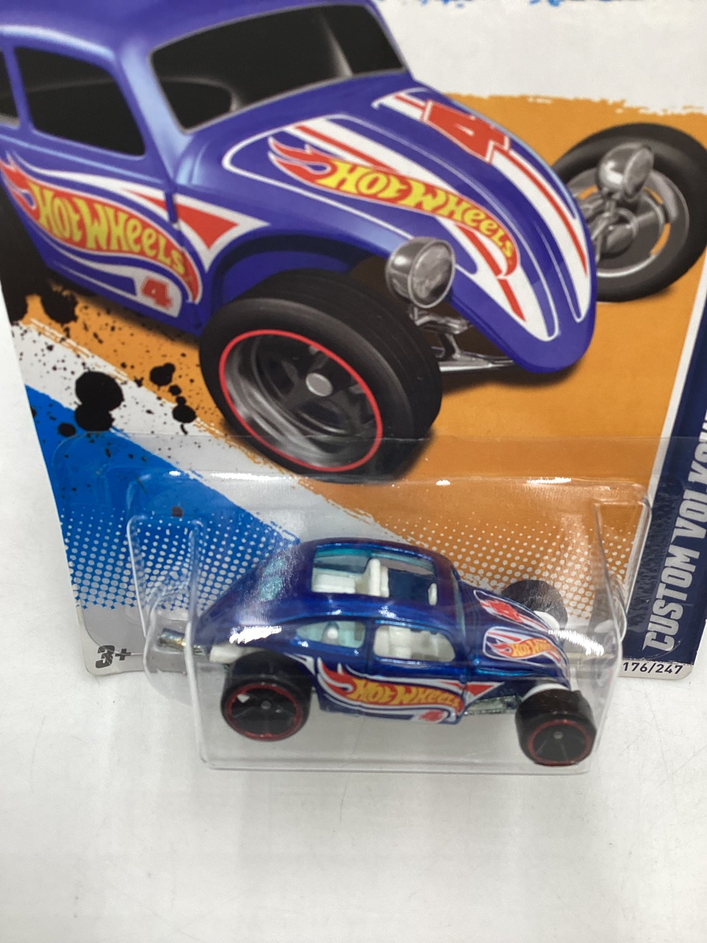 2012 HW Racing #176 Custom Volkswagen Beetle Blue 95E