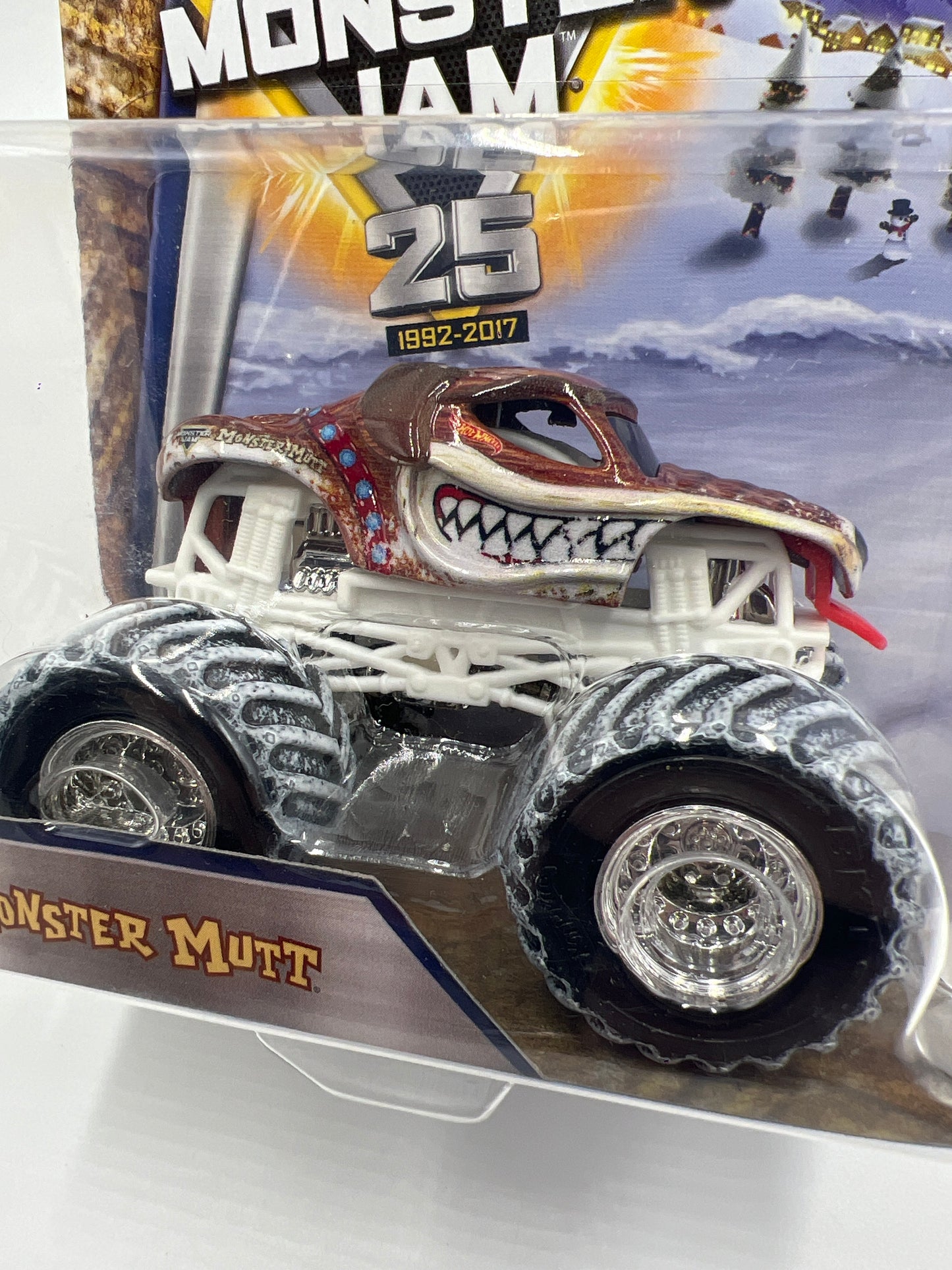 Monster Jam 25th Anniversary Special Holiday Edition Monster Mutt 135B
