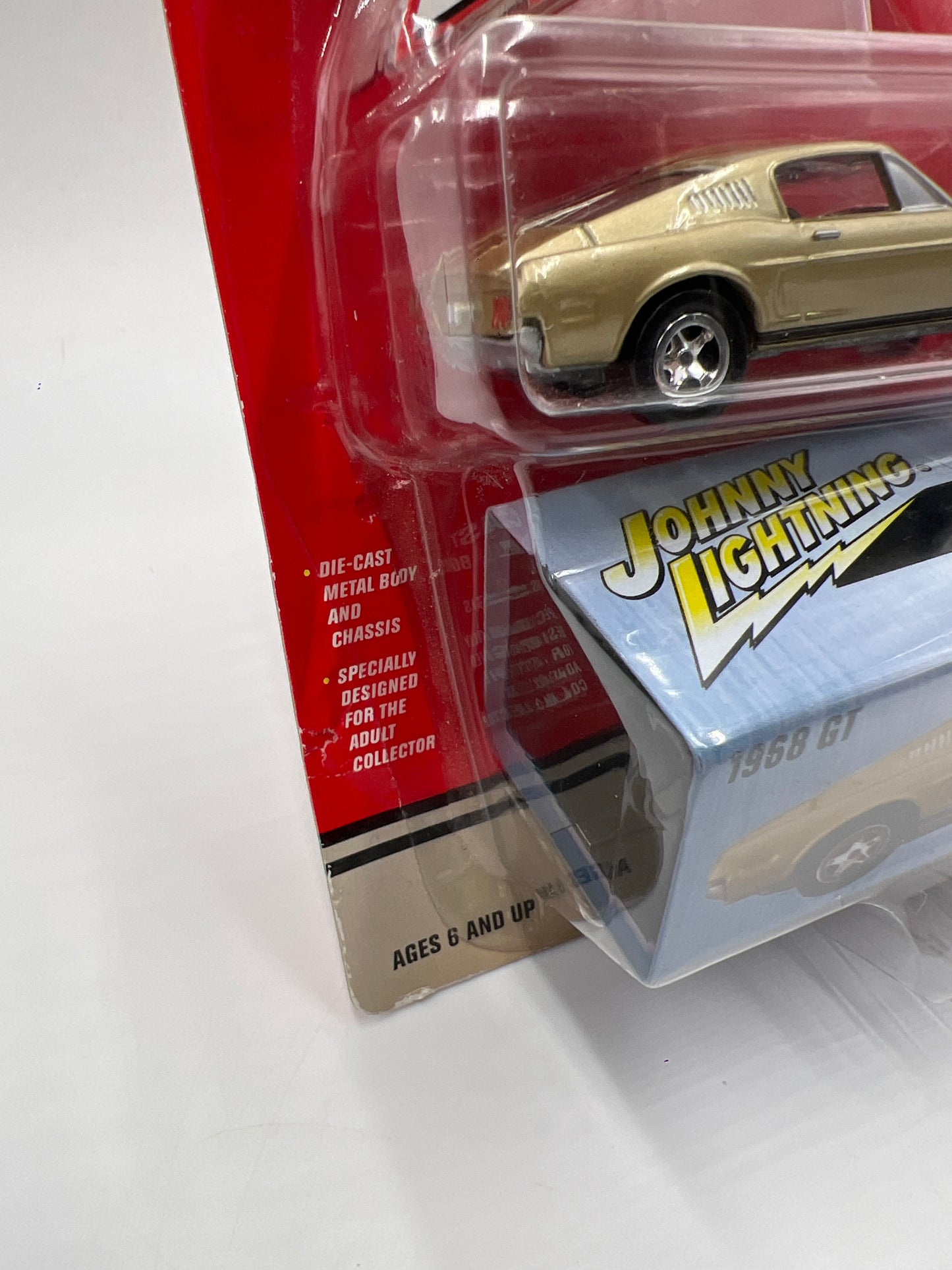 Johnny Lightning Pro Collector Series #48 1968 Ford Mustang GT Gold W/Storage Tin 218D